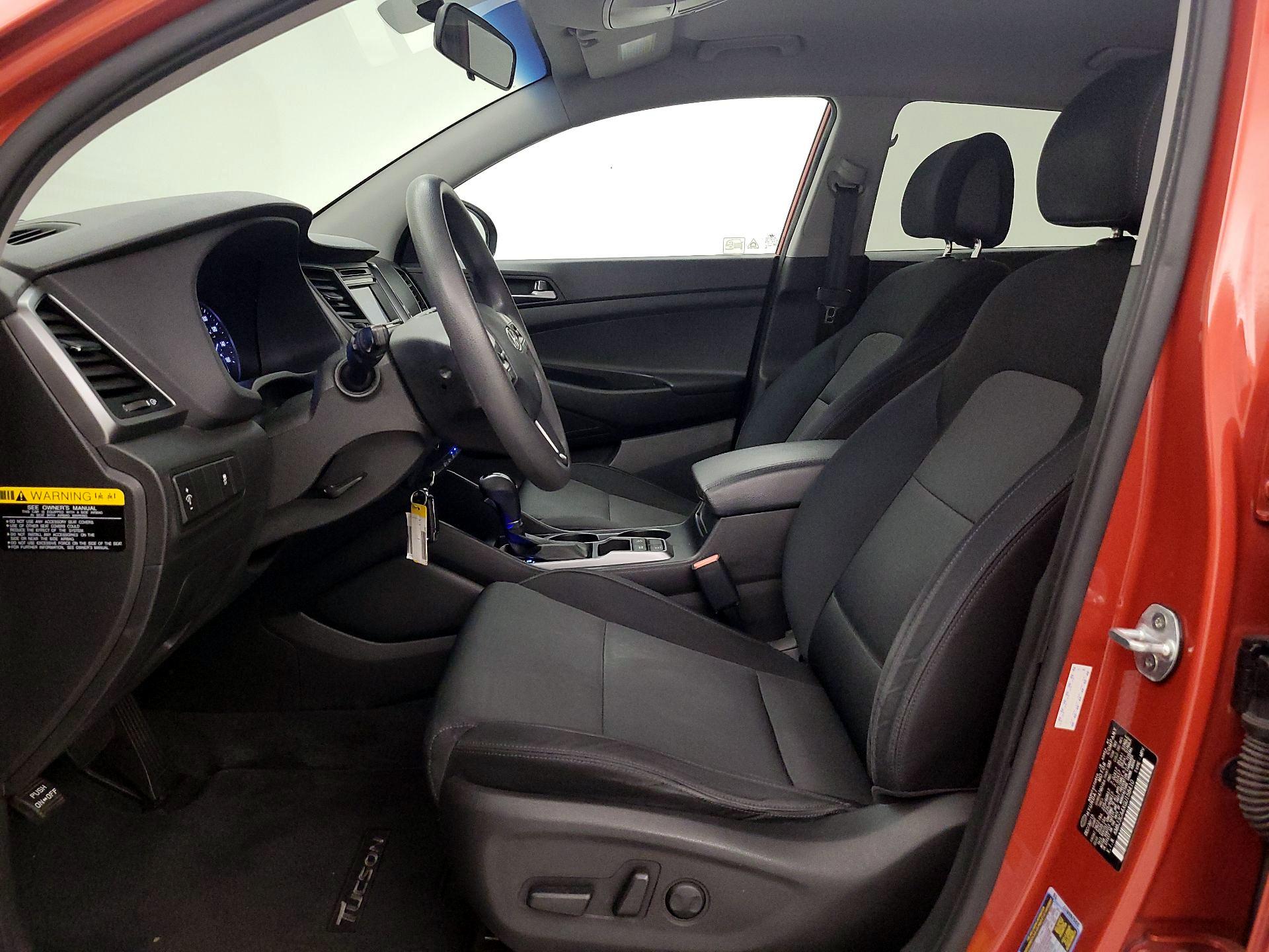 Thumbnail: 2016 Hyundai Tucson - 11