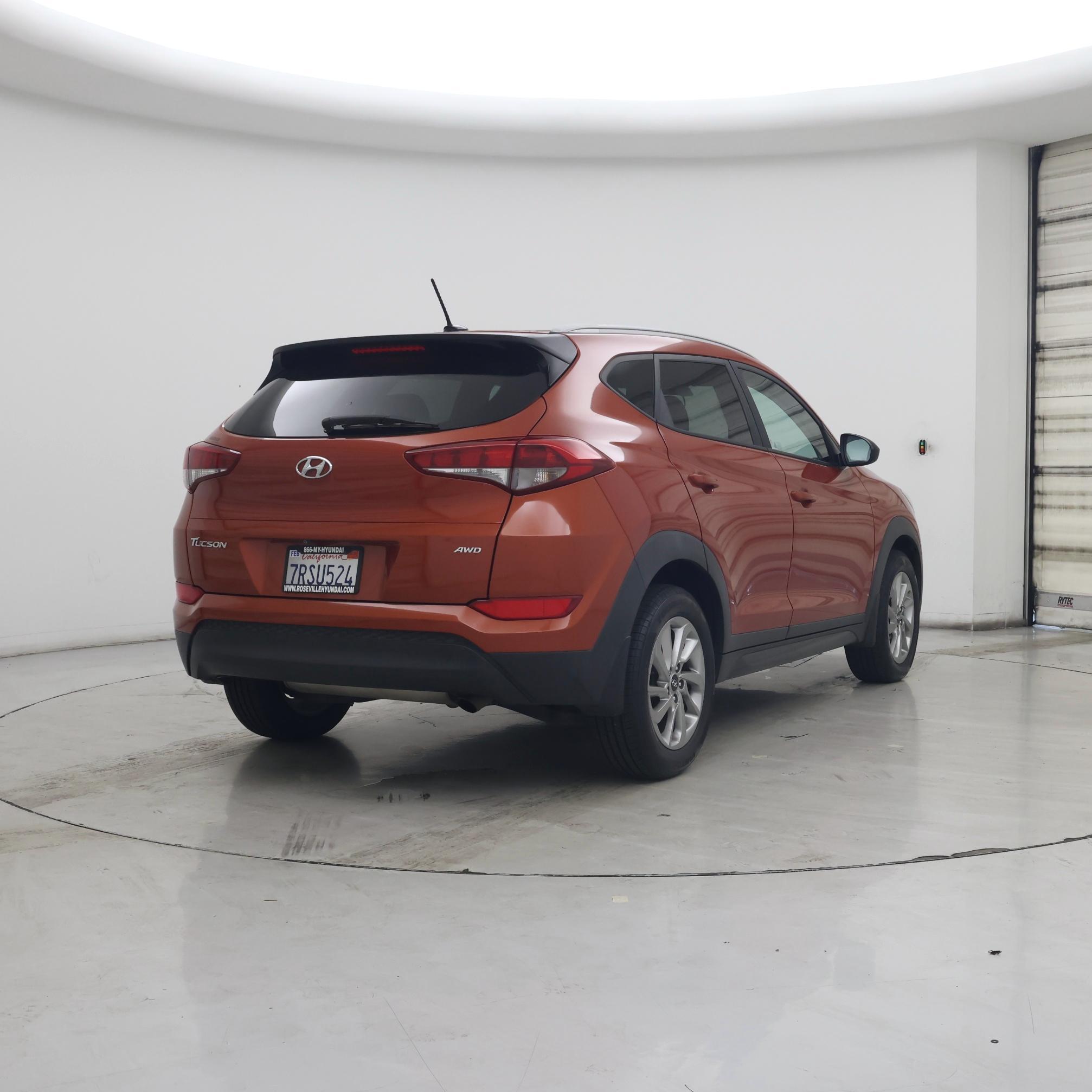 Thumbnail: 2016 Hyundai Tucson - 8