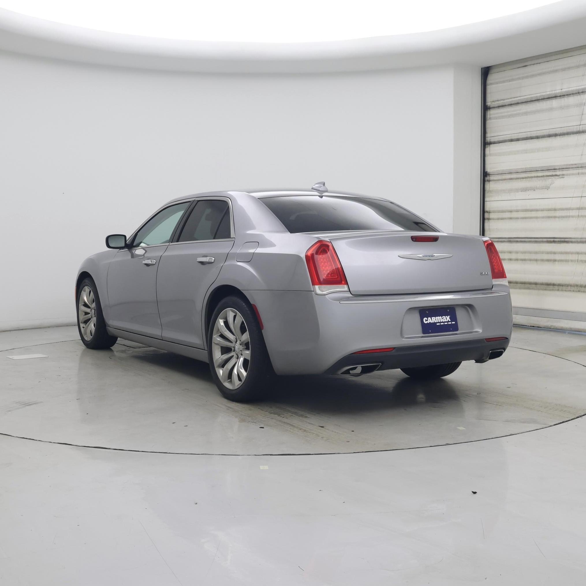 Thumbnail: 2018 Chrysler 300 - 2