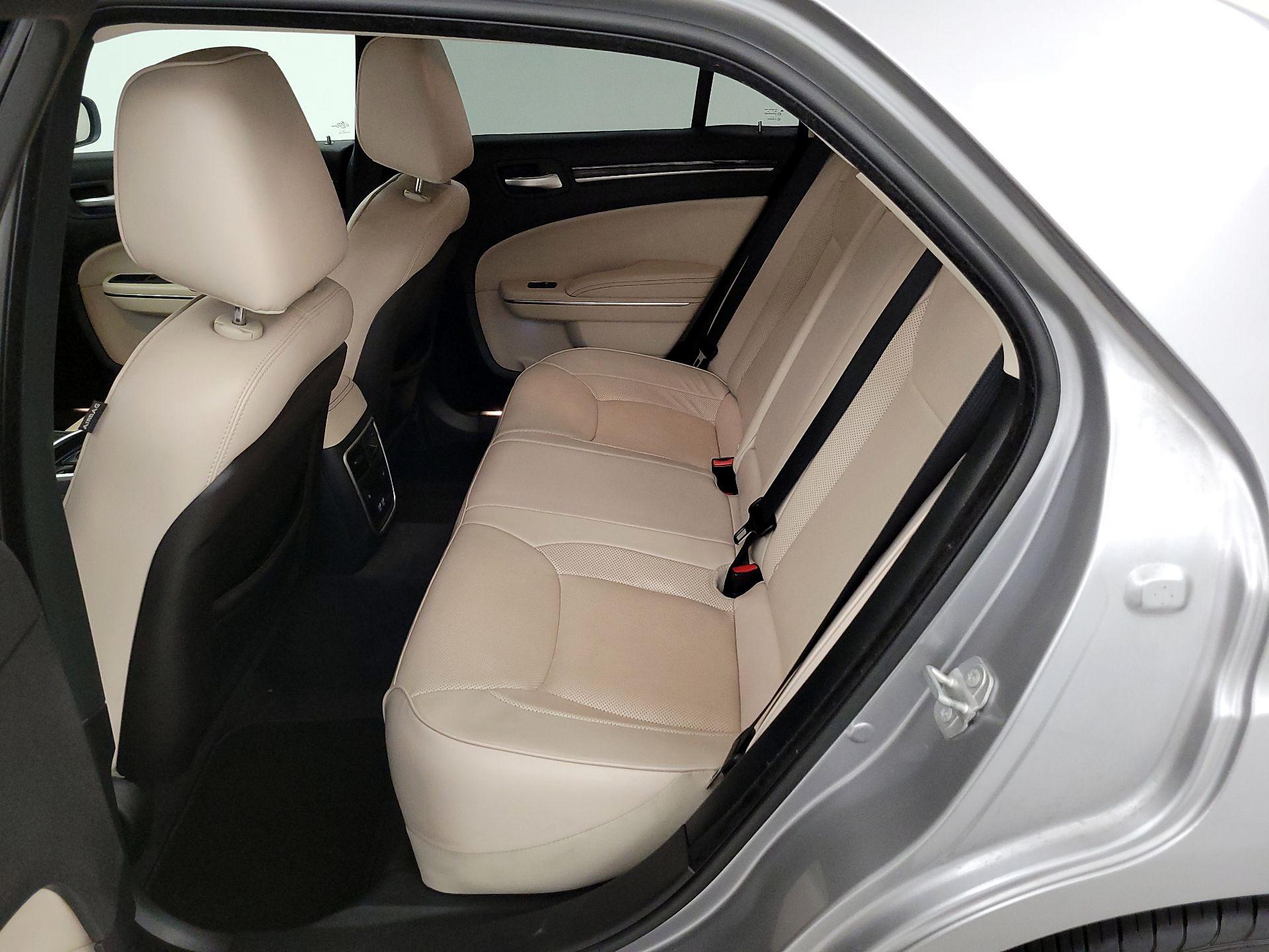 Thumbnail: 2018 Chrysler 300 - 19