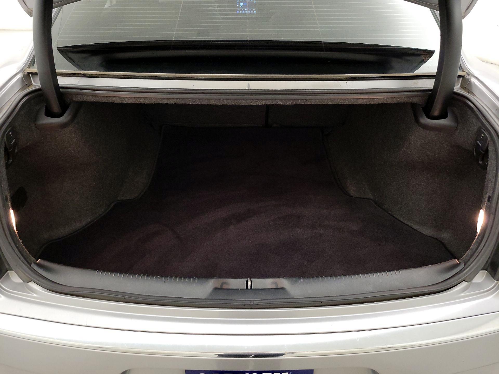 Thumbnail: 2018 Chrysler 300 - 20