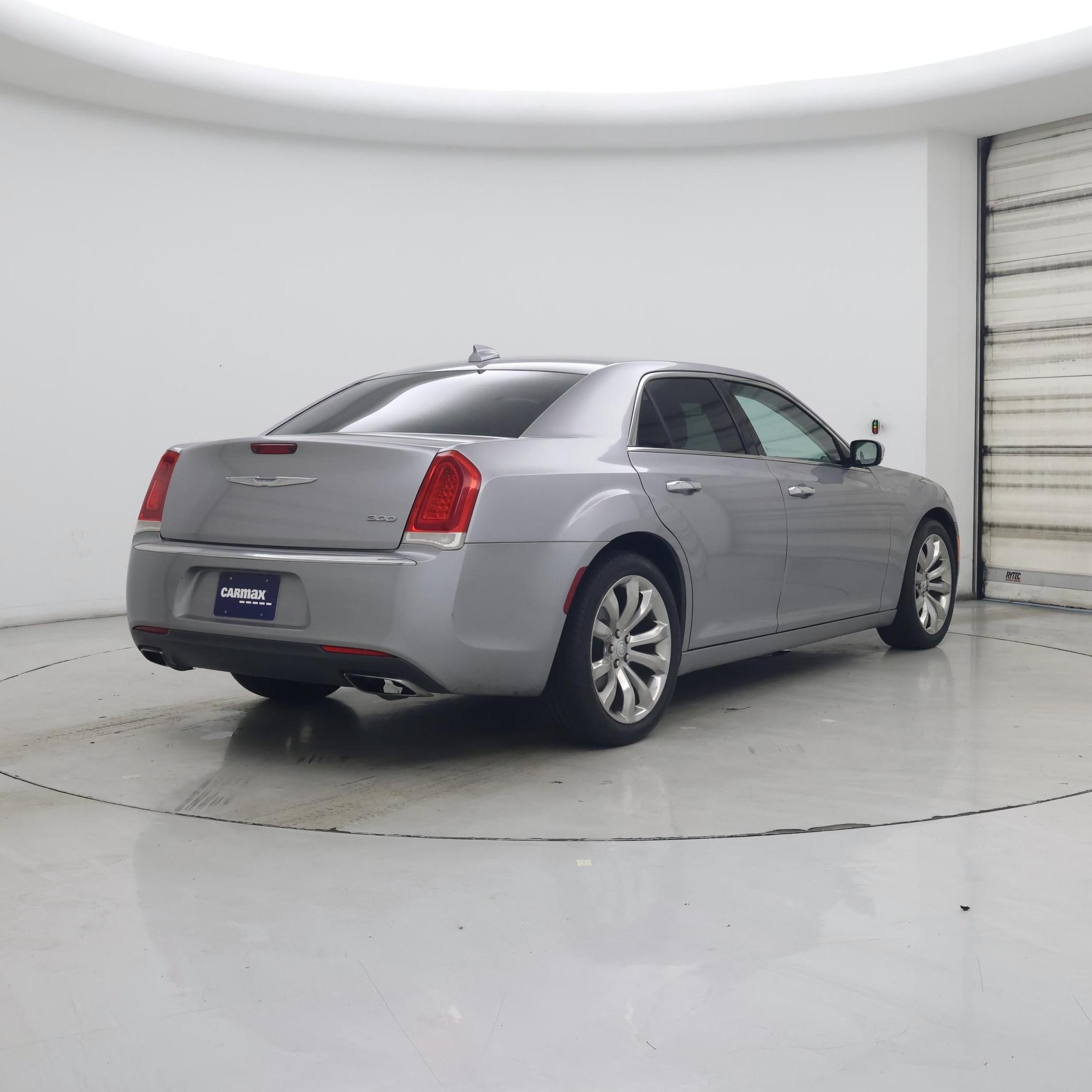 Thumbnail: 2018 Chrysler 300 - 8