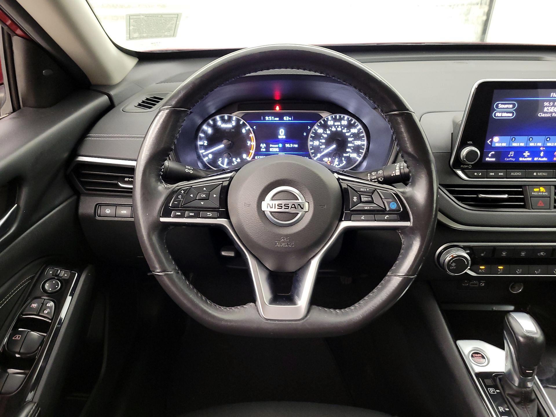 Thumbnail: 2022 Nissan Altima - 10