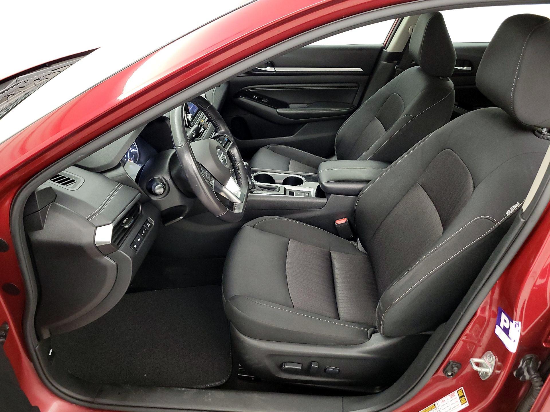 Thumbnail: 2022 Nissan Altima - 11