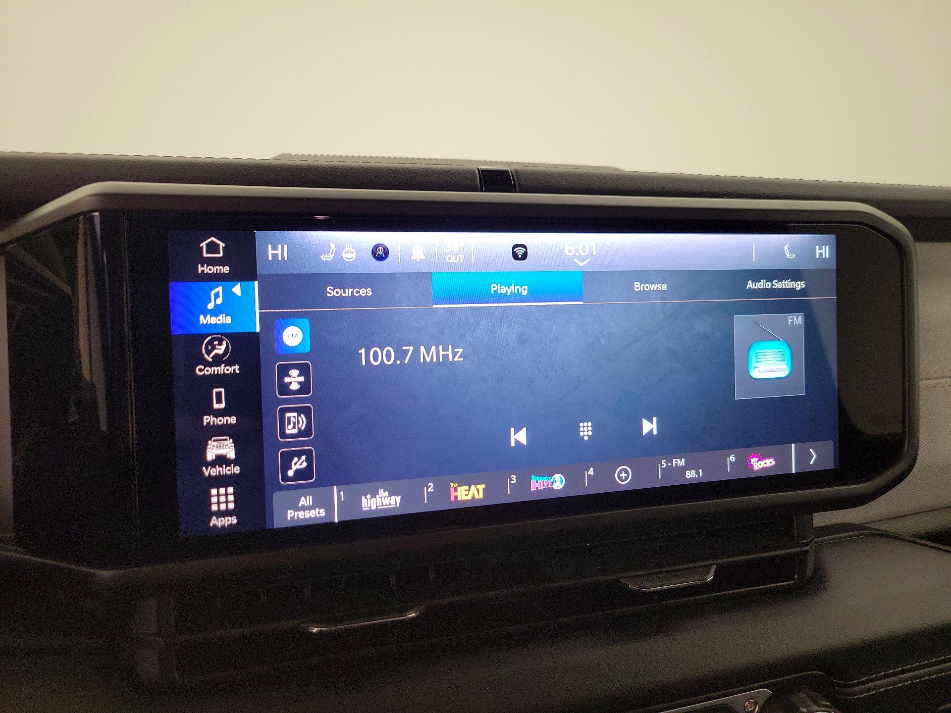 Thumbnail: 2025 Jeep Wrangler - 15