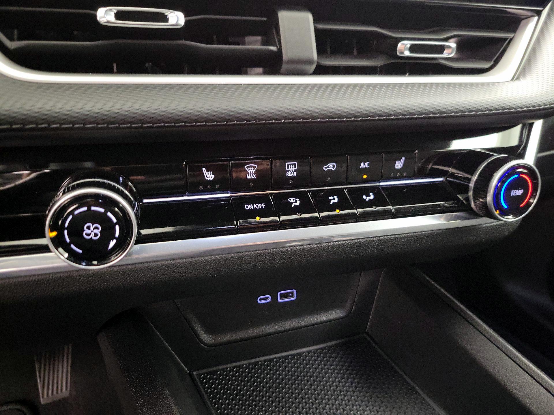 Thumbnail: 2025 Chevrolet Equinox - 17