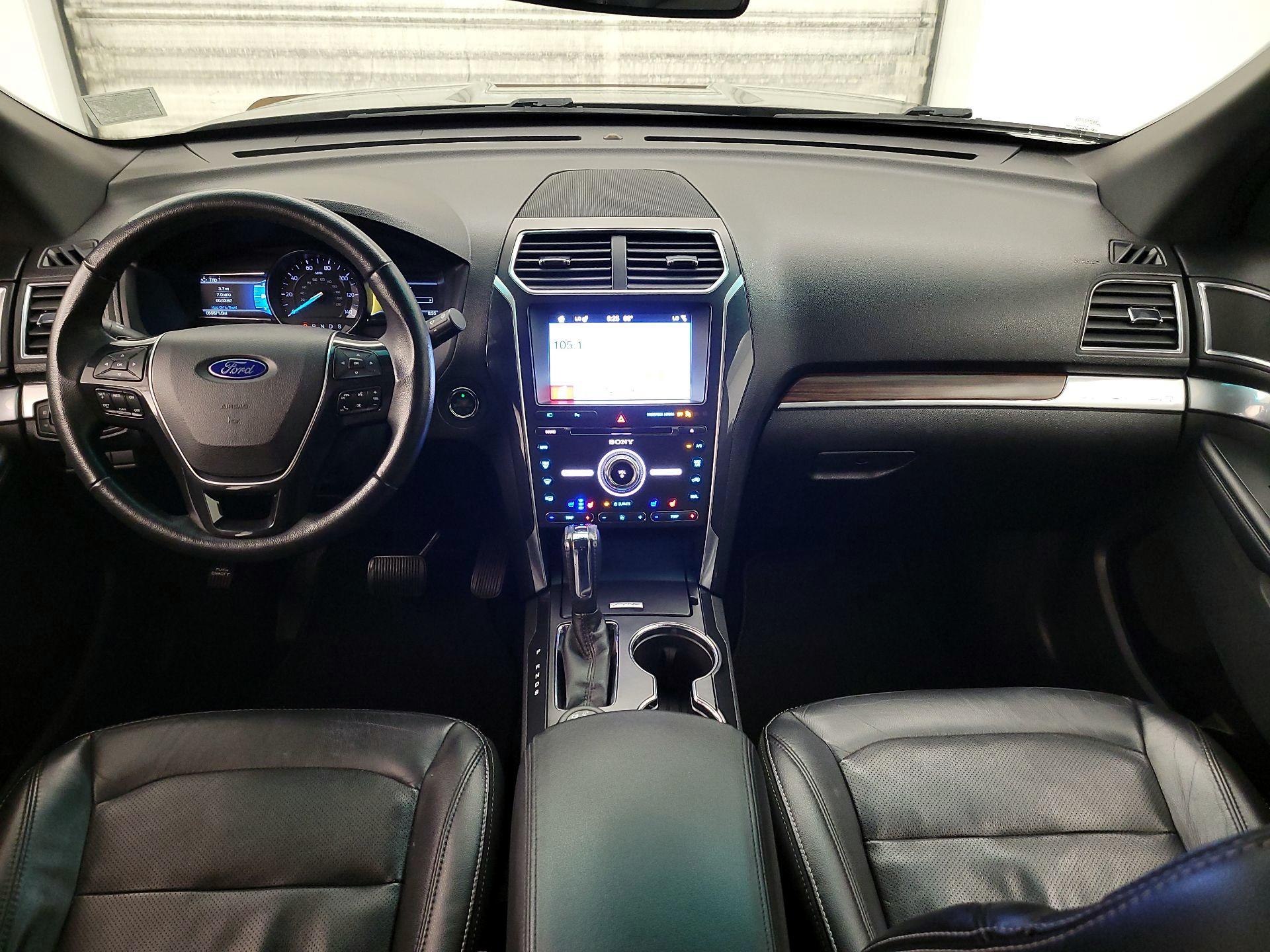 Thumbnail: 2017 Ford Explorer - 9