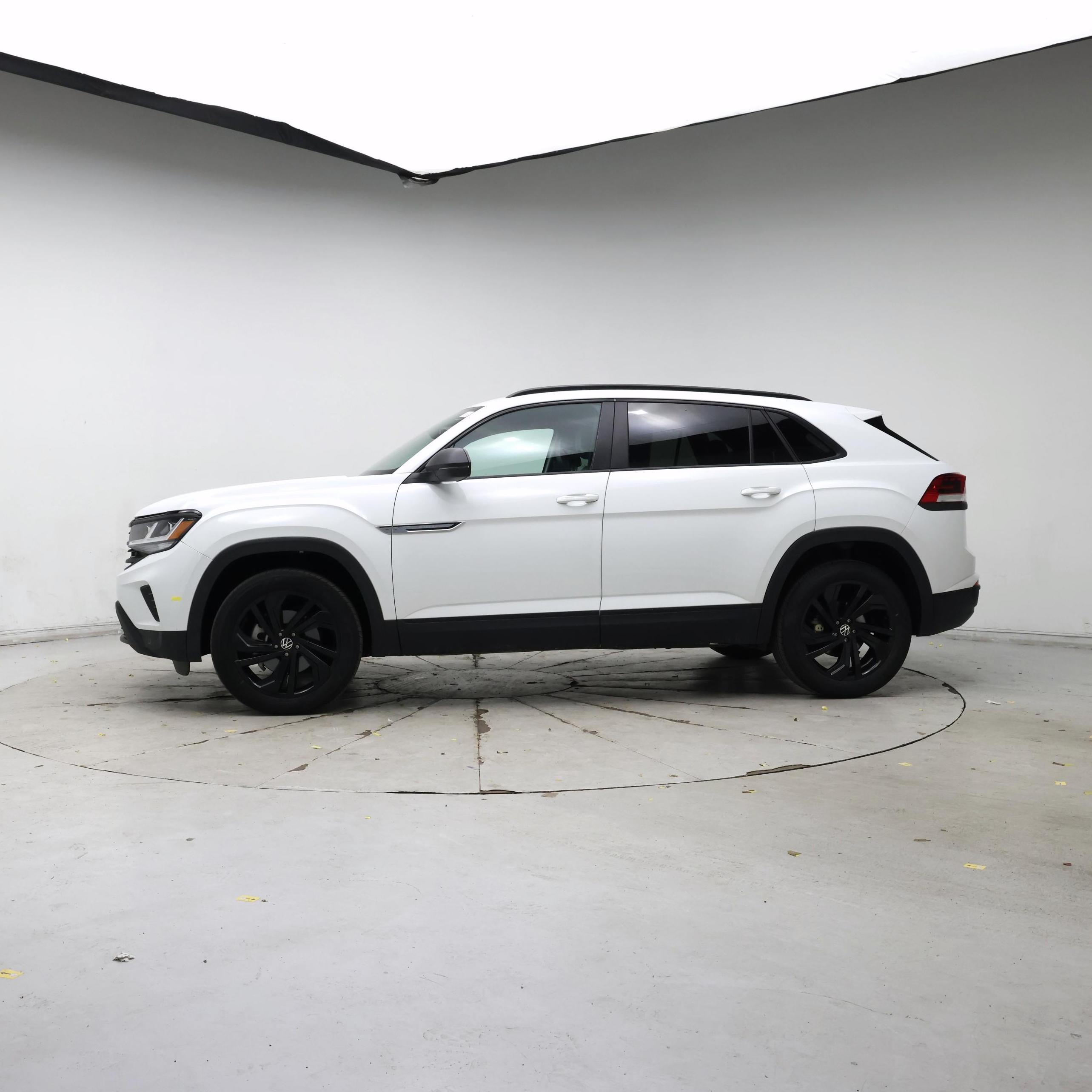 Thumbnail: 2022 Volkswagen Atlas - 3