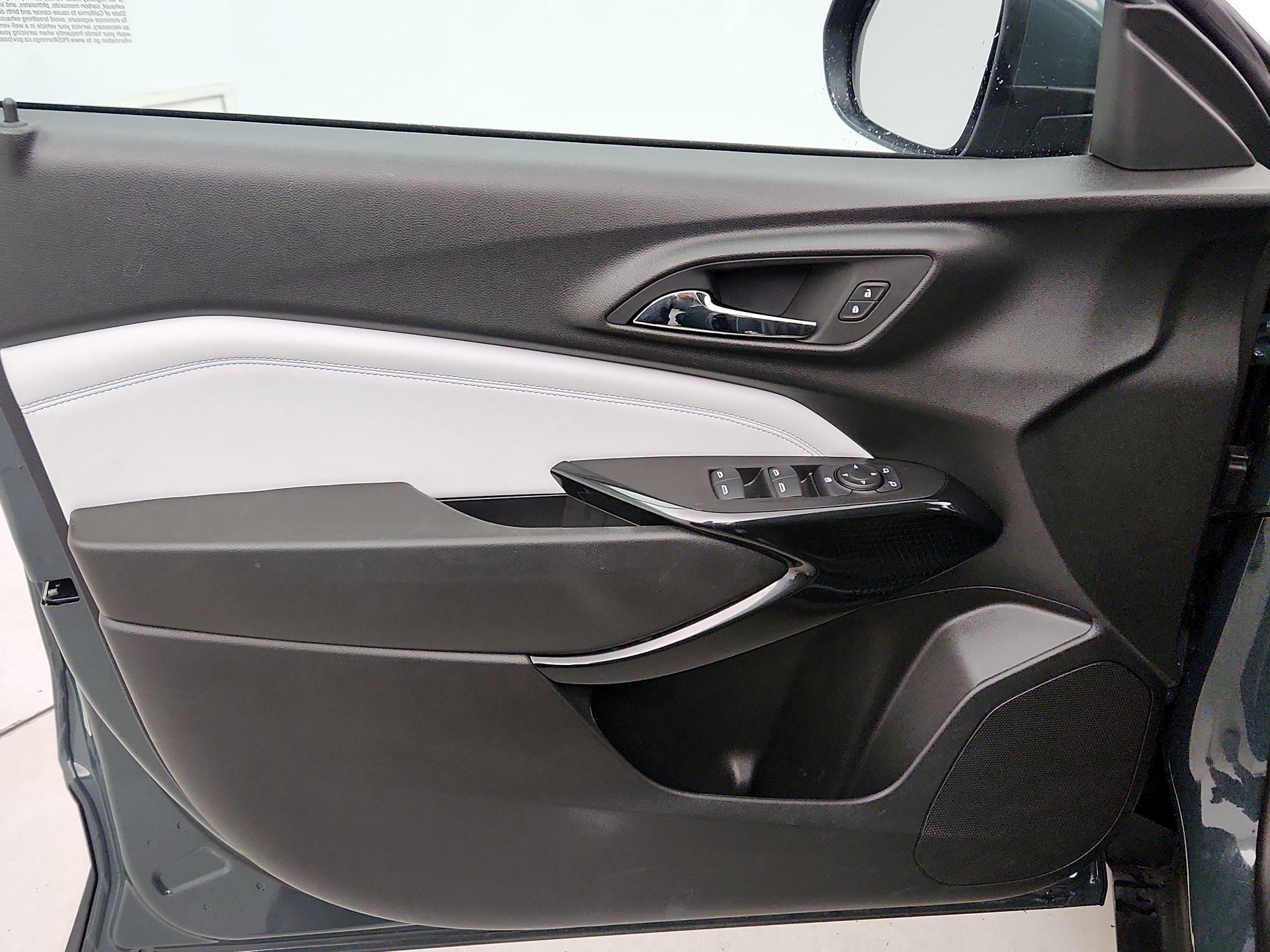 Thumbnail: 2025 Chevrolet Trax - 12