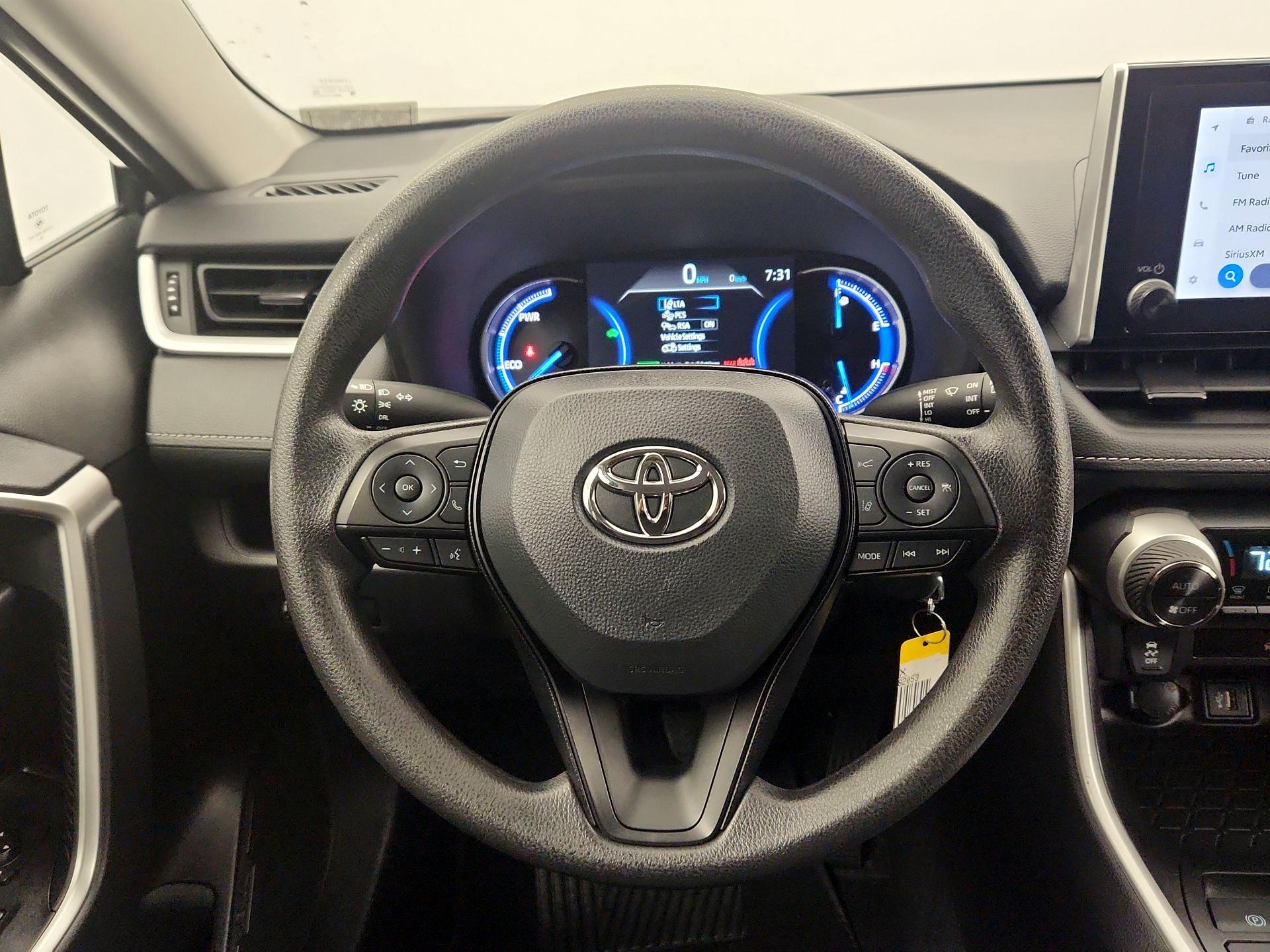 Thumbnail: 2025 Toyota RAV4 - 10