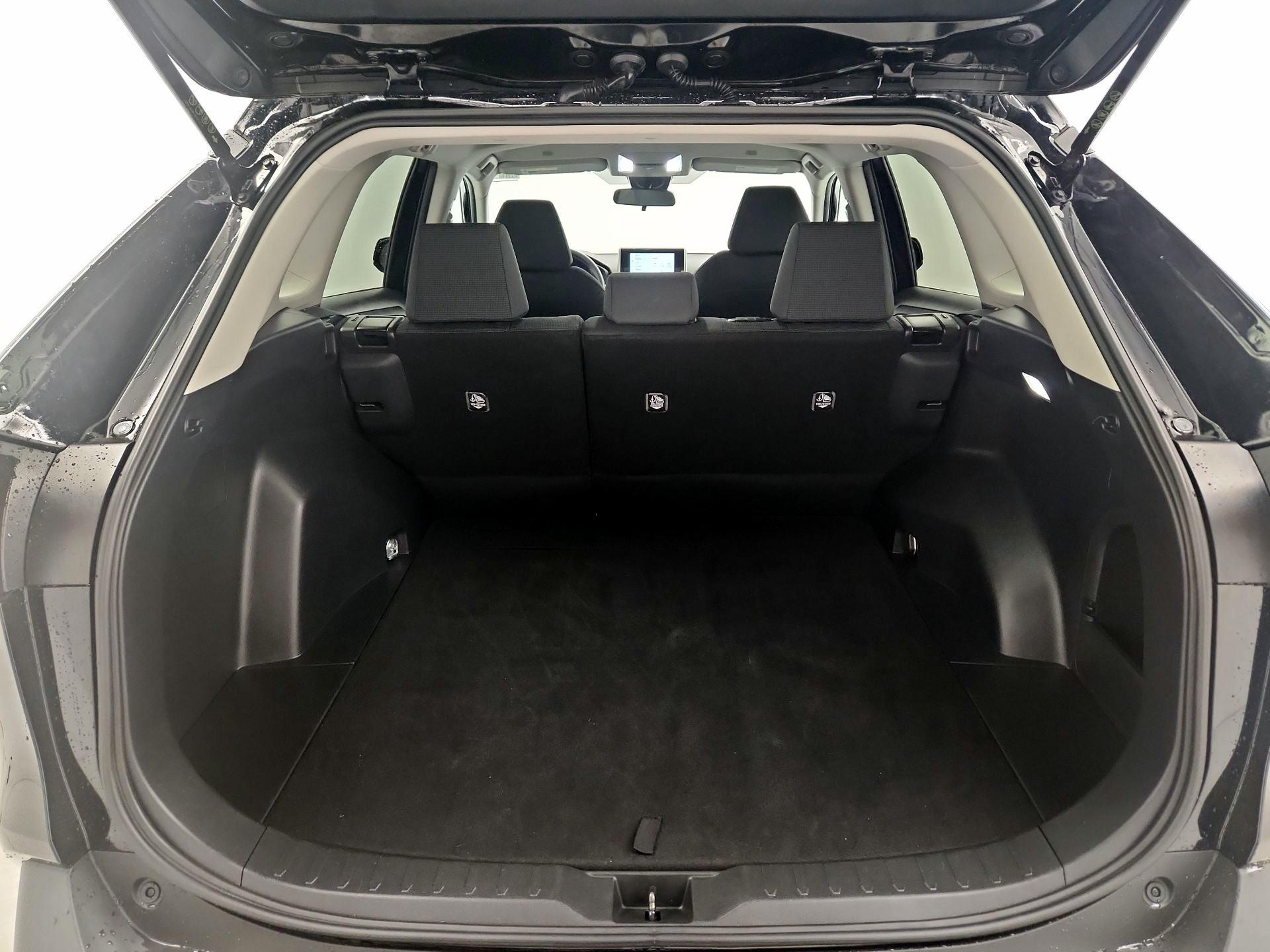 Thumbnail: 2025 Toyota RAV4 - 20