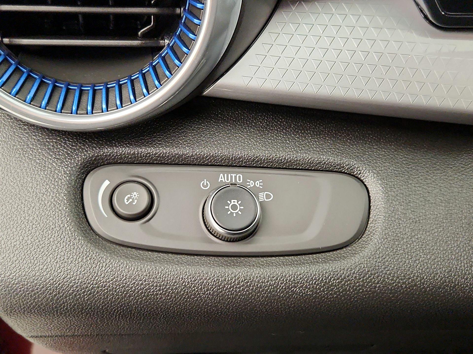 Thumbnail: 2025 Chevrolet Trax - 13