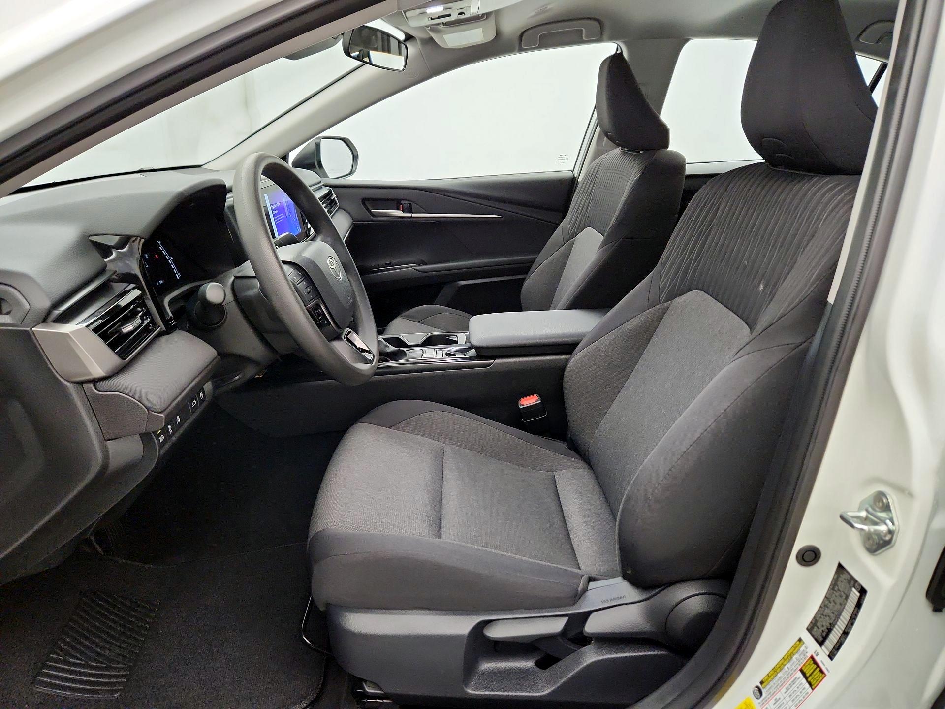 Thumbnail: 2025 Toyota Camry - 11