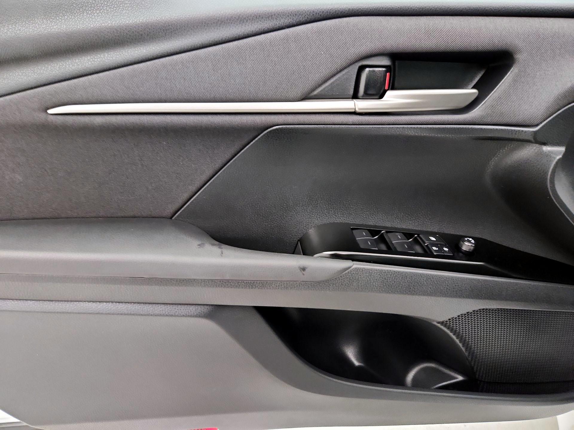 Thumbnail: 2025 Toyota Camry - 12