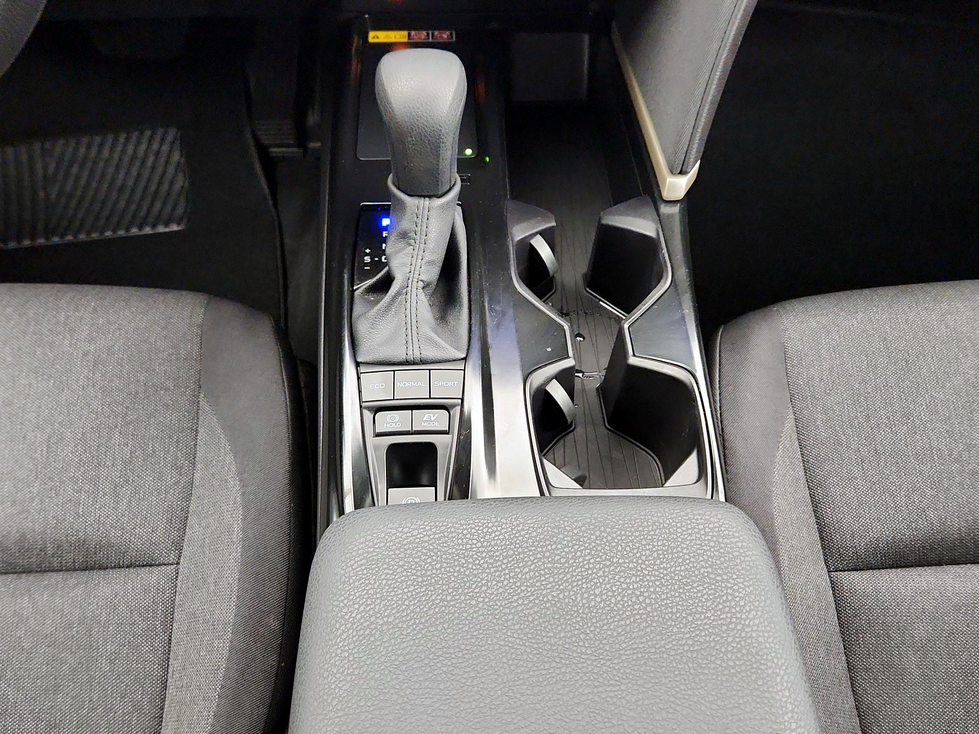 Thumbnail: 2025 Toyota Camry - 17