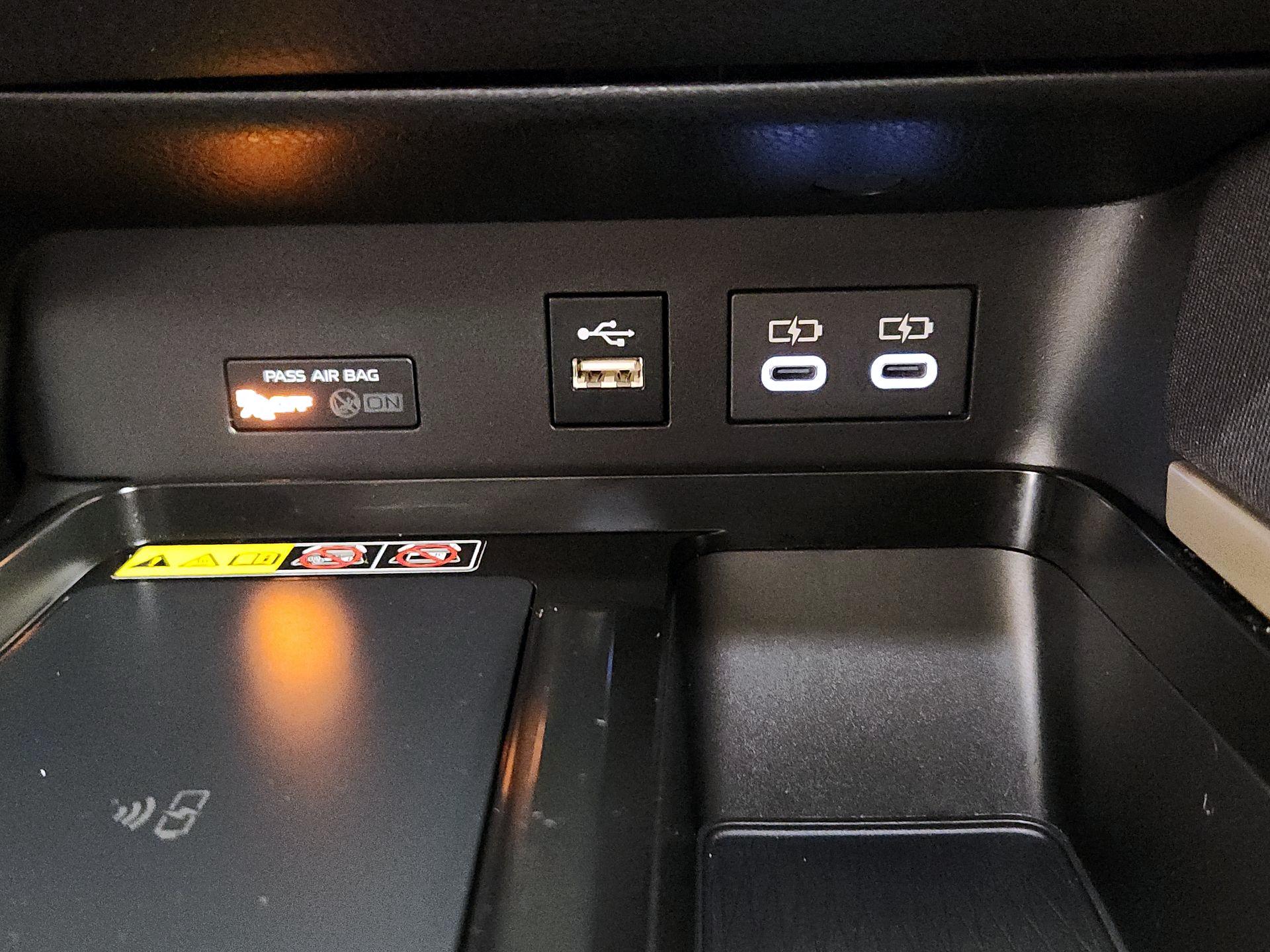 Thumbnail: 2025 Toyota Camry - 18