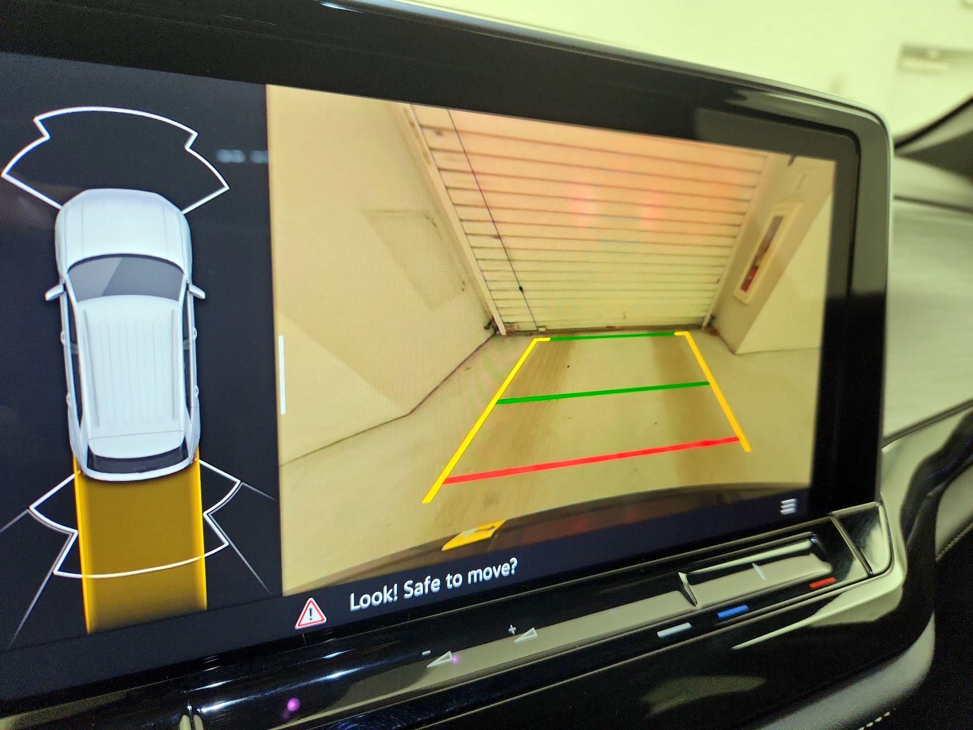 Thumbnail: 2025 Volkswagen Atlas - 14