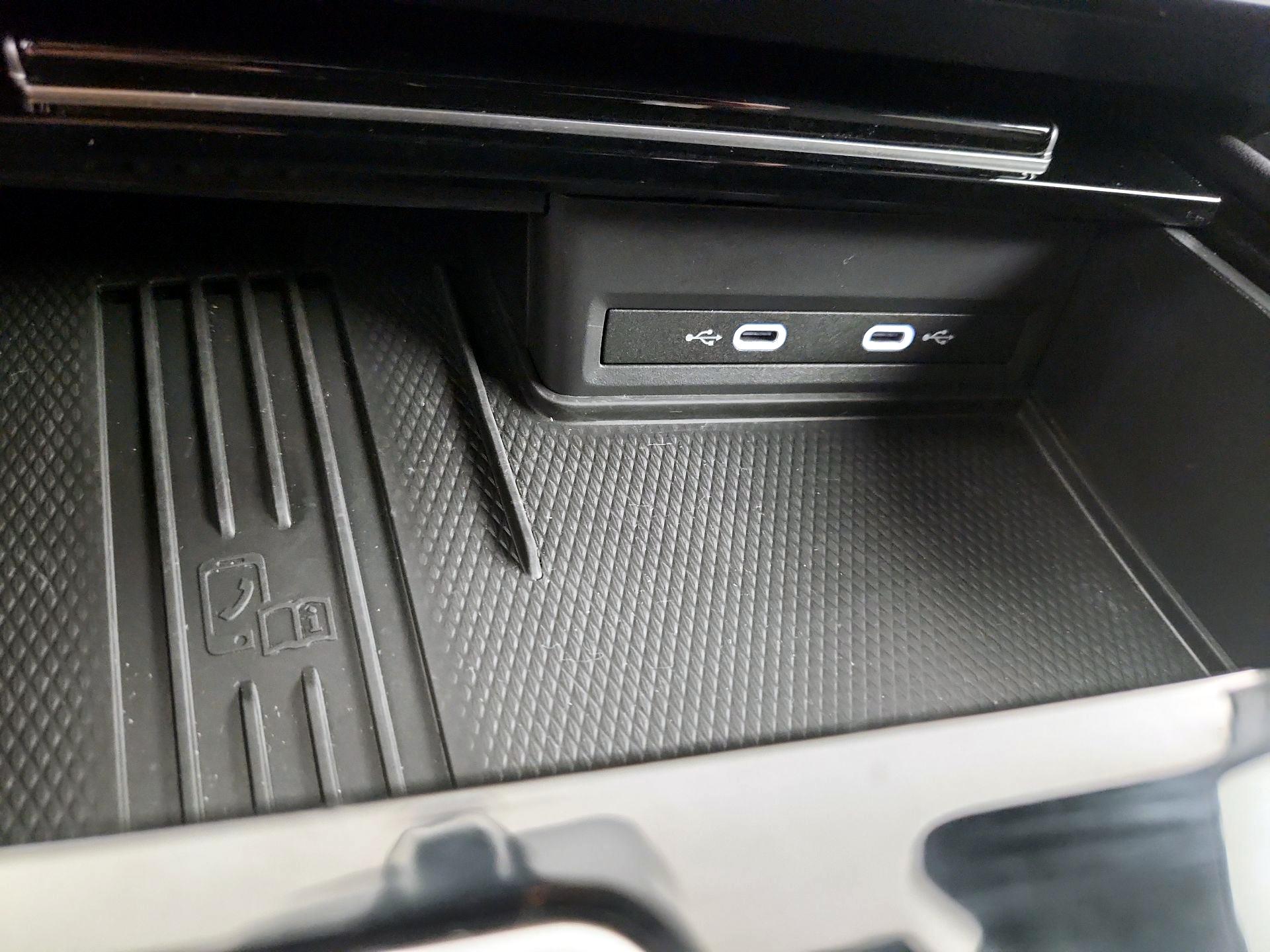 Thumbnail: 2025 Volkswagen Atlas - 18