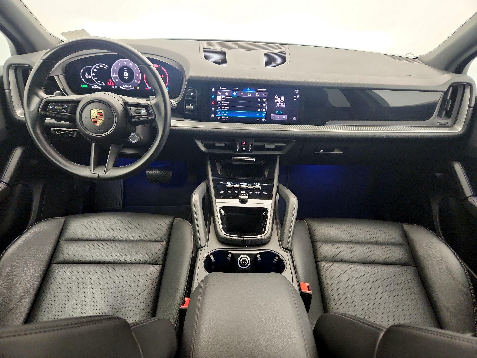 Thumbnail: 2024 Porsche Cayenne - 9