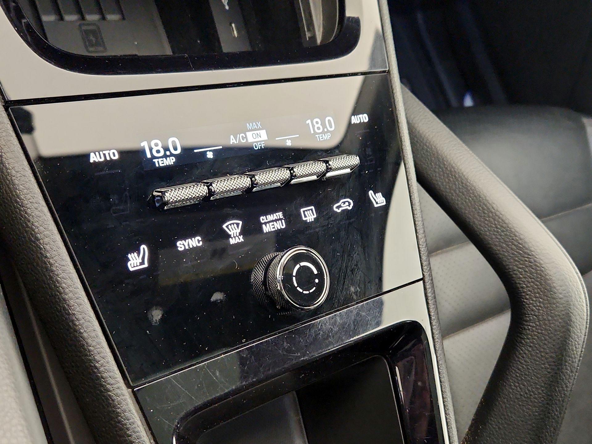 Thumbnail: 2024 Porsche Cayenne - 16