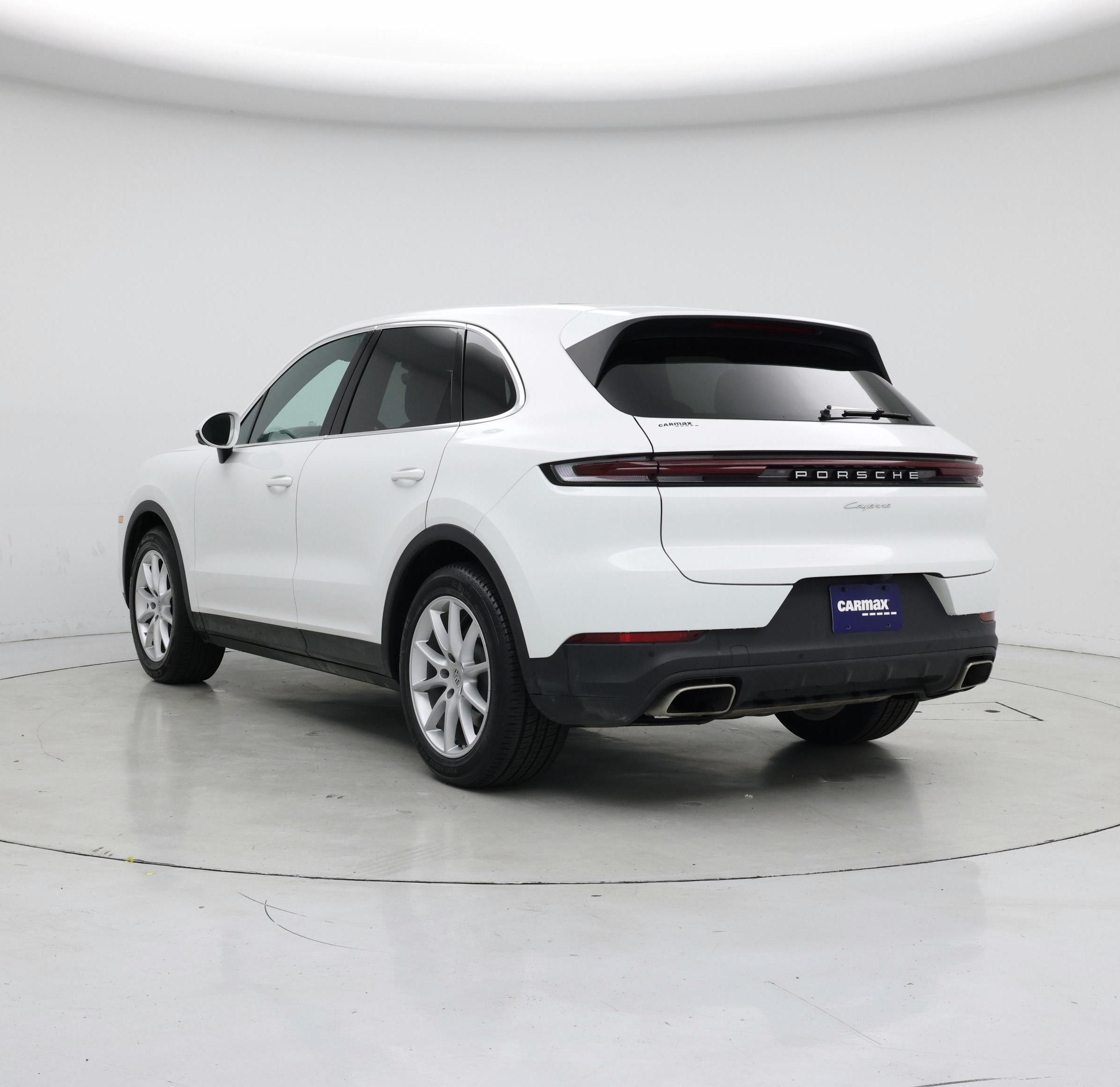 Thumbnail: 2024 Porsche Cayenne - 2