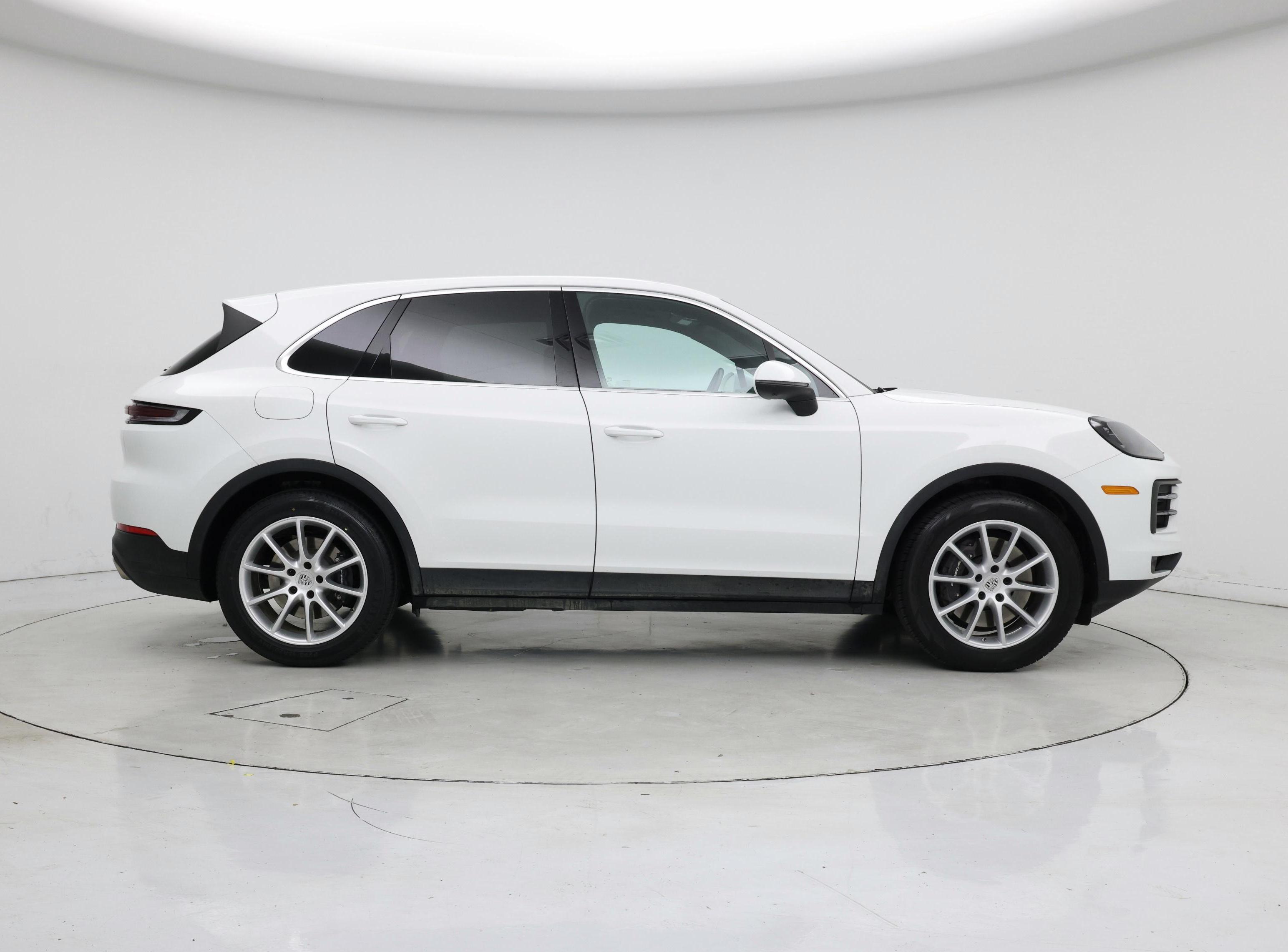 Thumbnail: 2024 Porsche Cayenne - 7