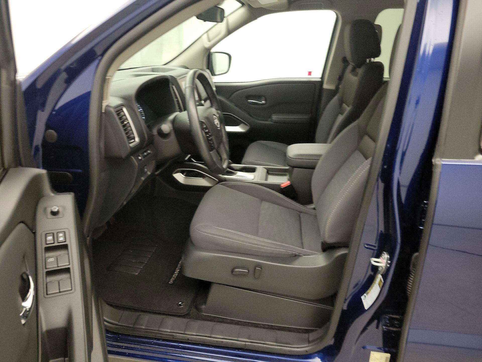 Thumbnail: 2023 Nissan Frontier - 11