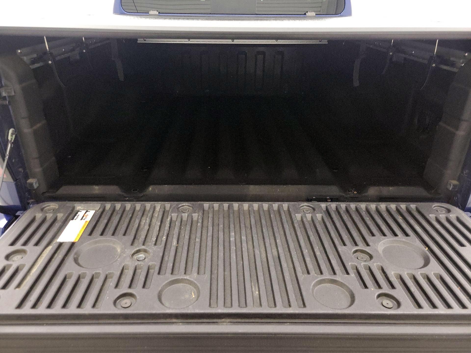 Thumbnail: 2023 Nissan Frontier - 20