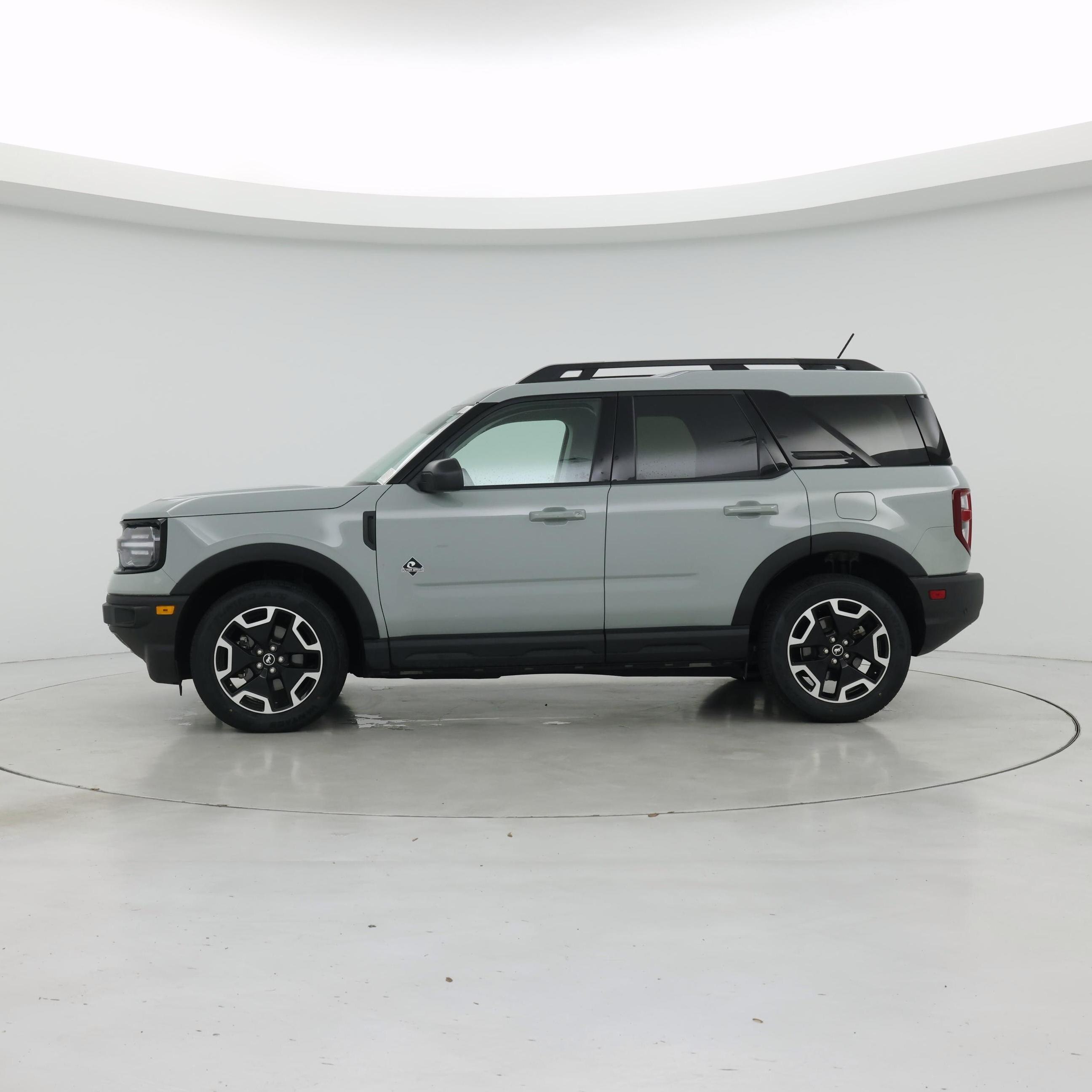 Thumbnail: 2023 Ford Bronco Sport - 3