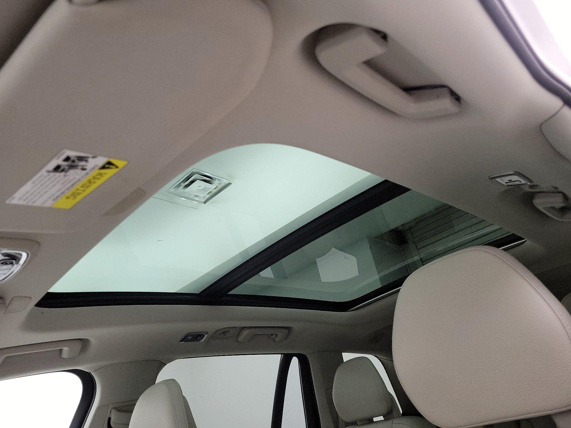 Thumbnail: 2020 Volvo XC90 - 20