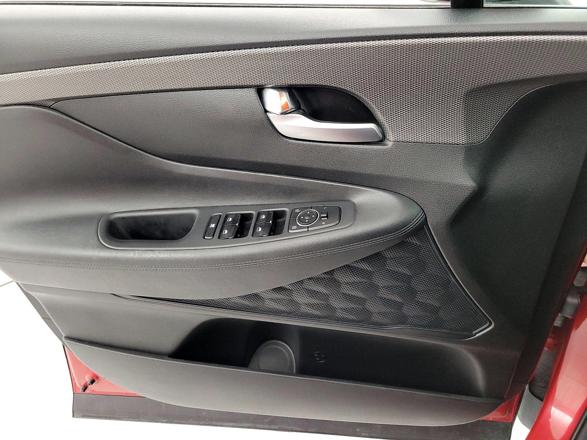 Thumbnail: 2020 Hyundai Santa Fe - 12