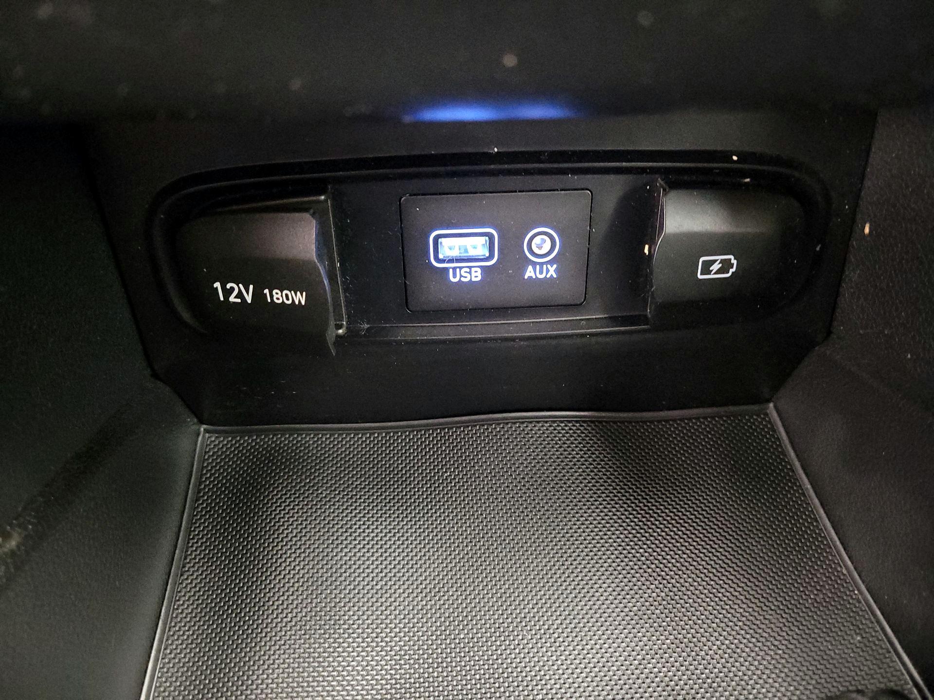 Thumbnail: 2020 Hyundai Santa Fe - 18