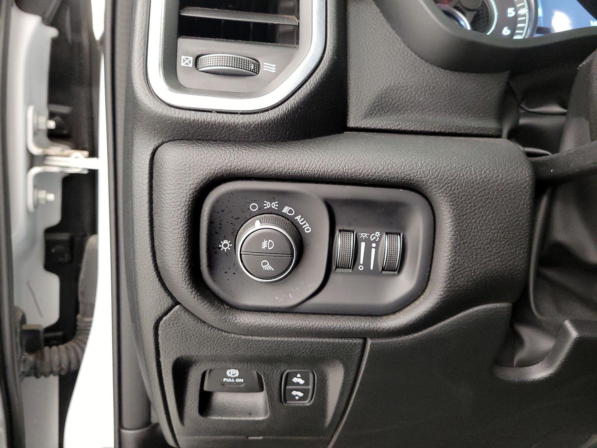 Thumbnail: 2025 RAM 1500 - 13