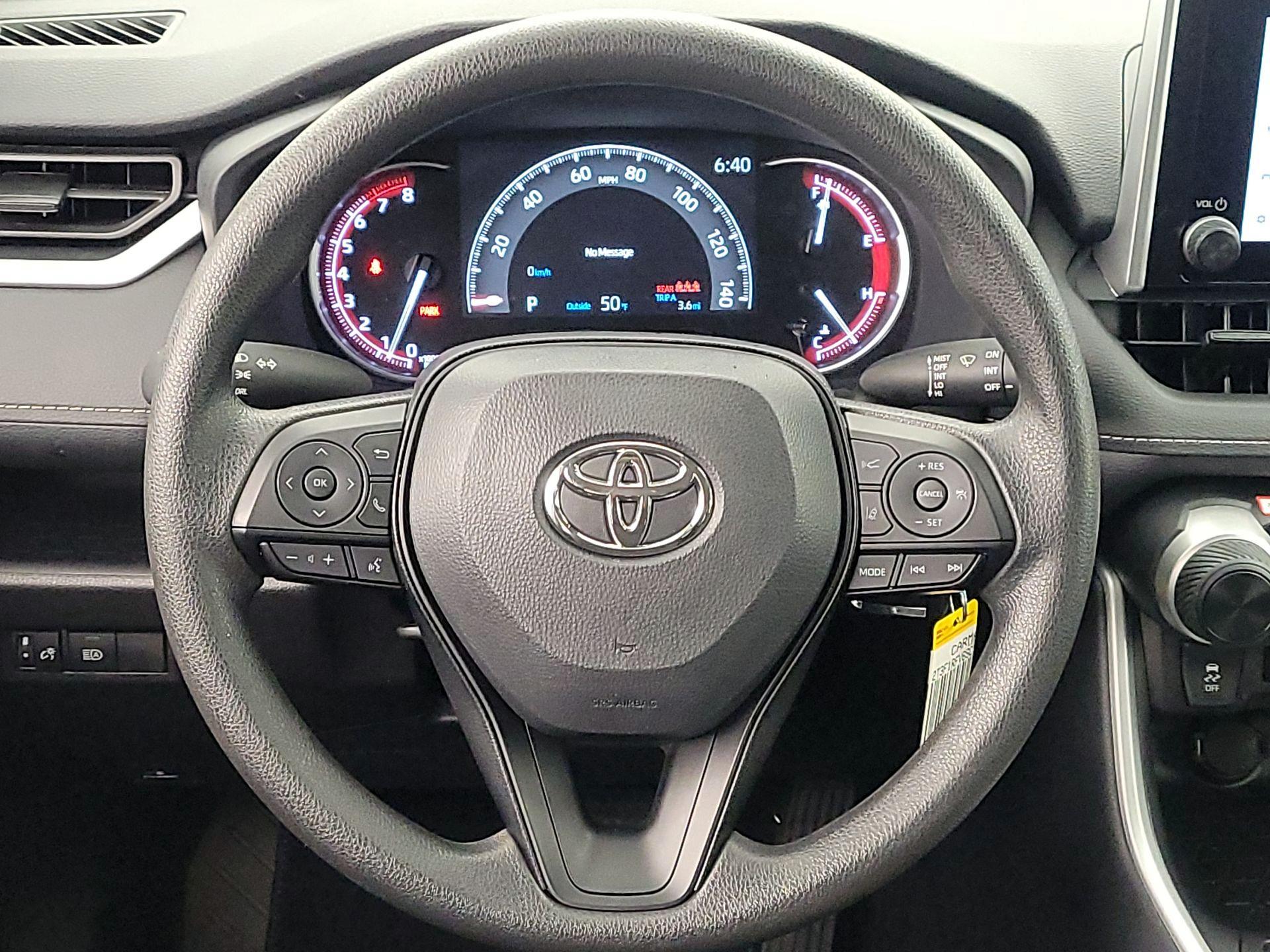 Thumbnail: 2025 Toyota RAV4 - 10