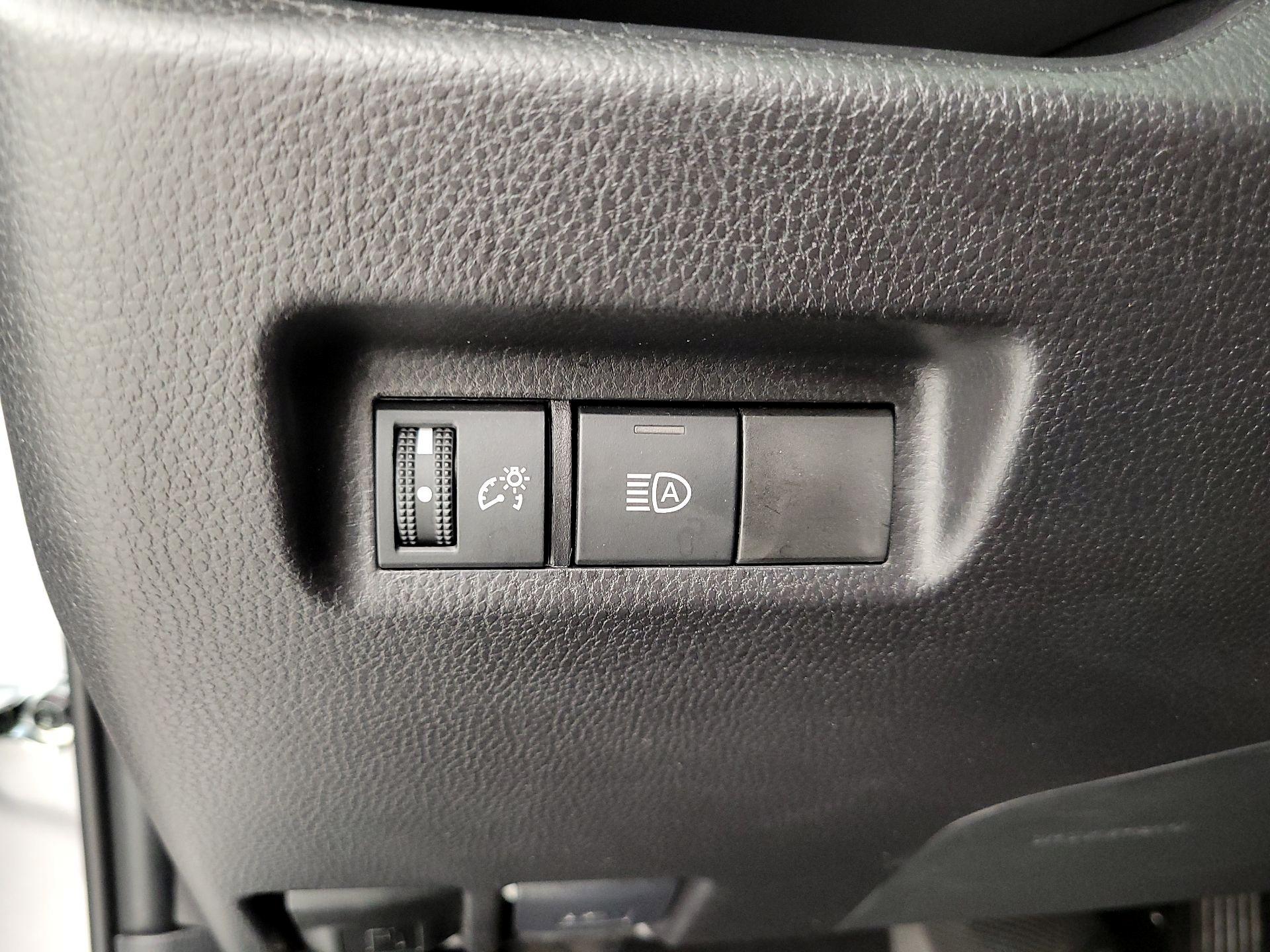 Thumbnail: 2025 Toyota RAV4 - 13