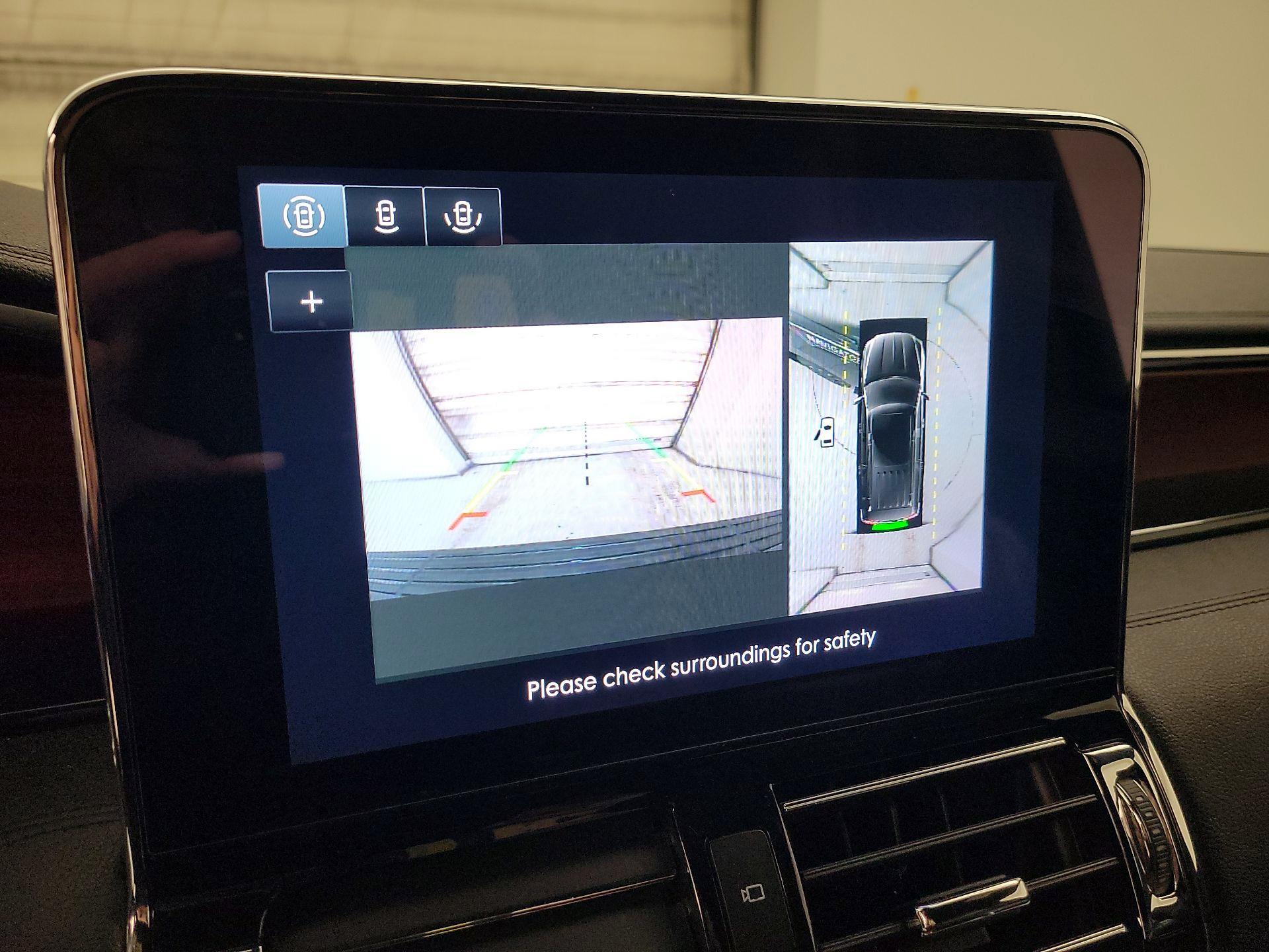 Thumbnail: 2020 Lincoln Navigator L - 15