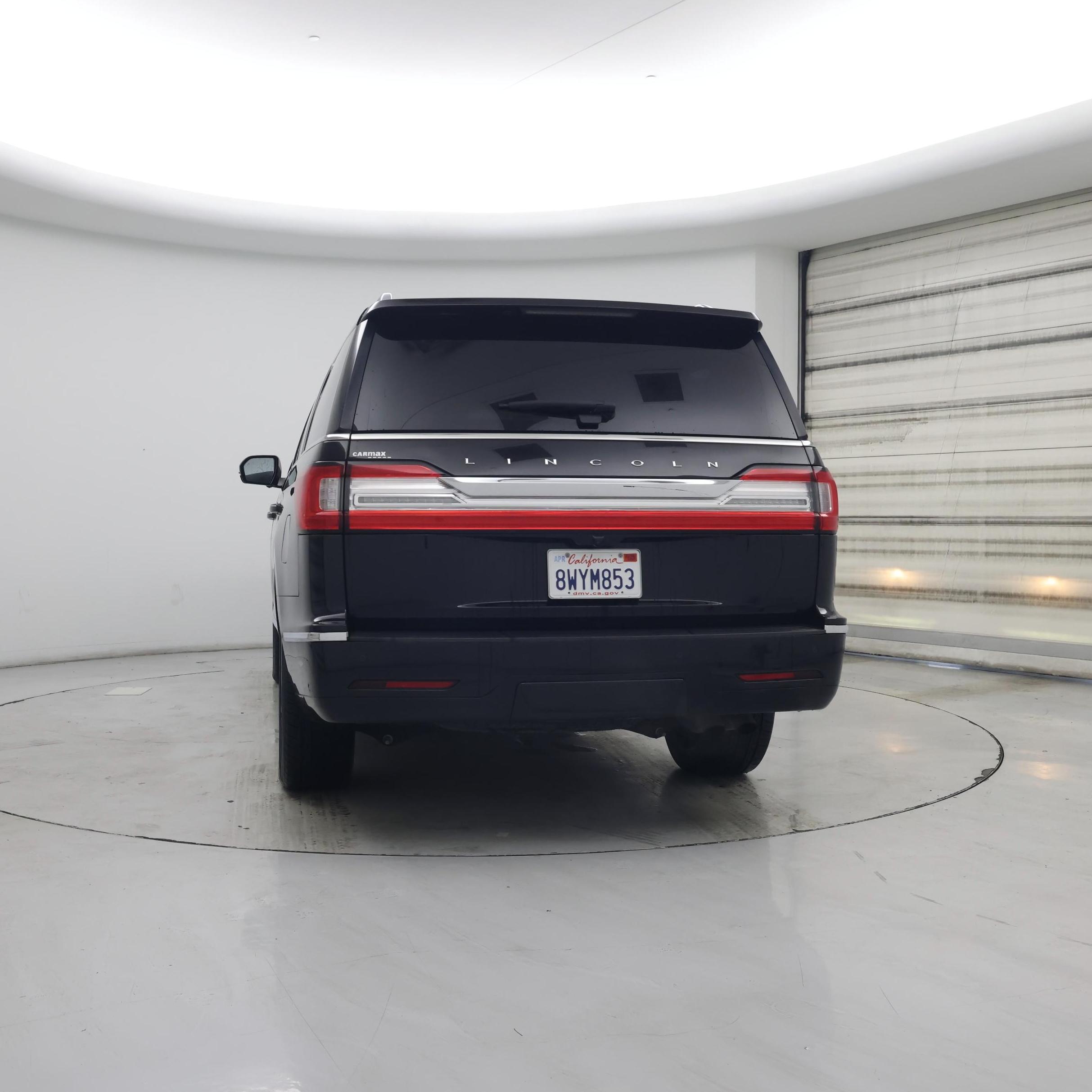 Thumbnail: 2020 Lincoln Navigator L - 6