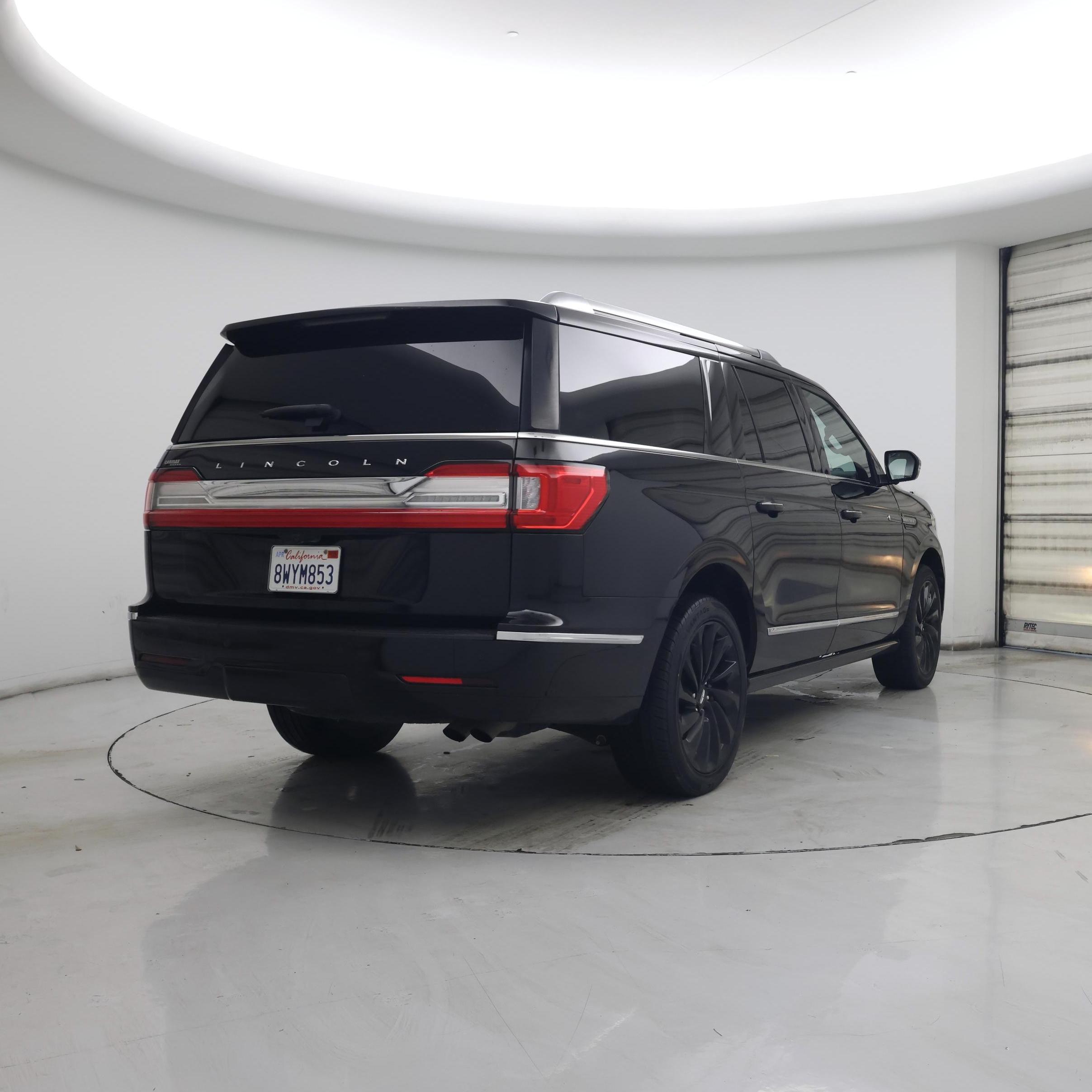 Thumbnail: 2020 Lincoln Navigator L - 8