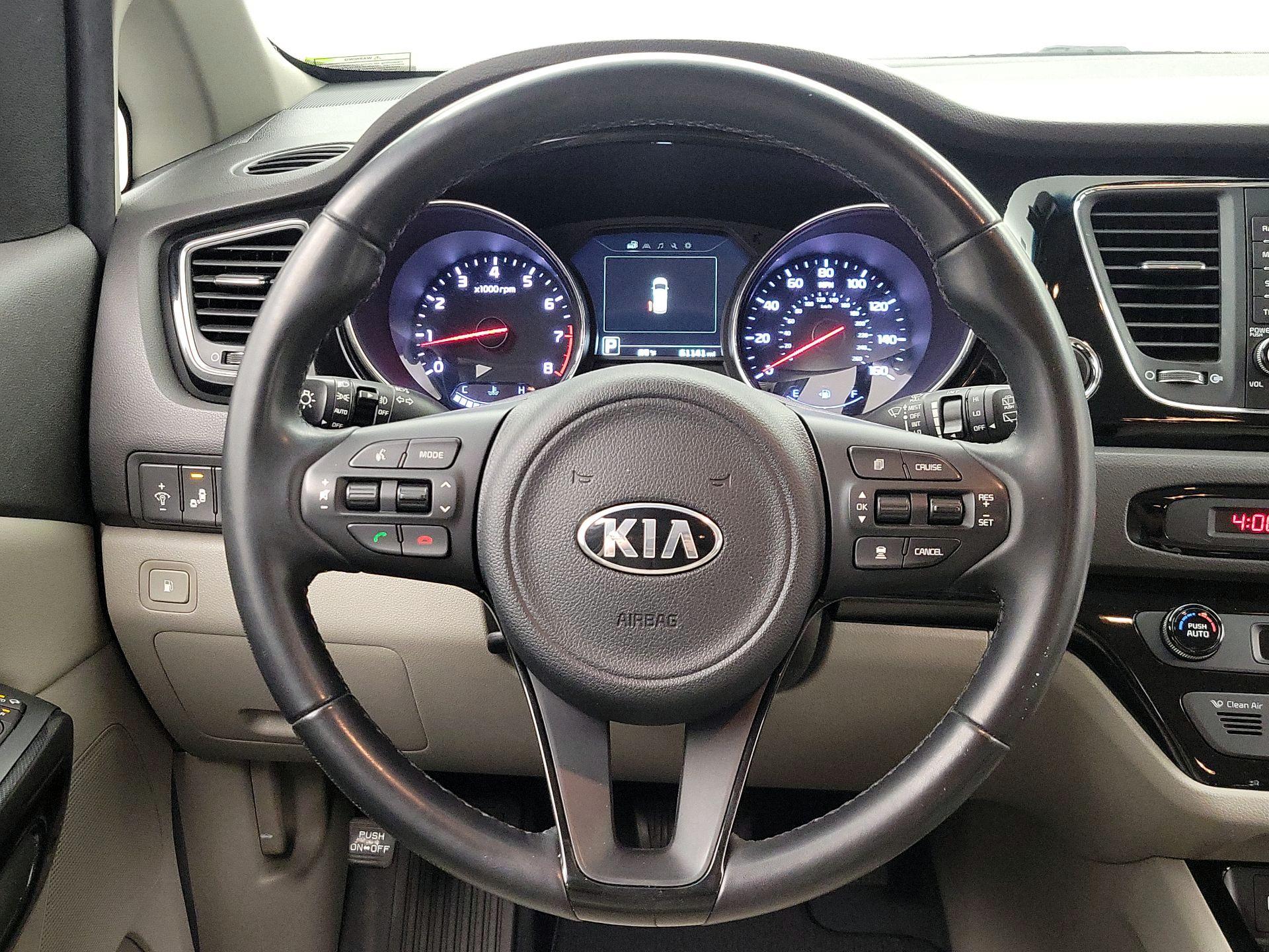 Thumbnail: 2017 Kia Sedona - 10