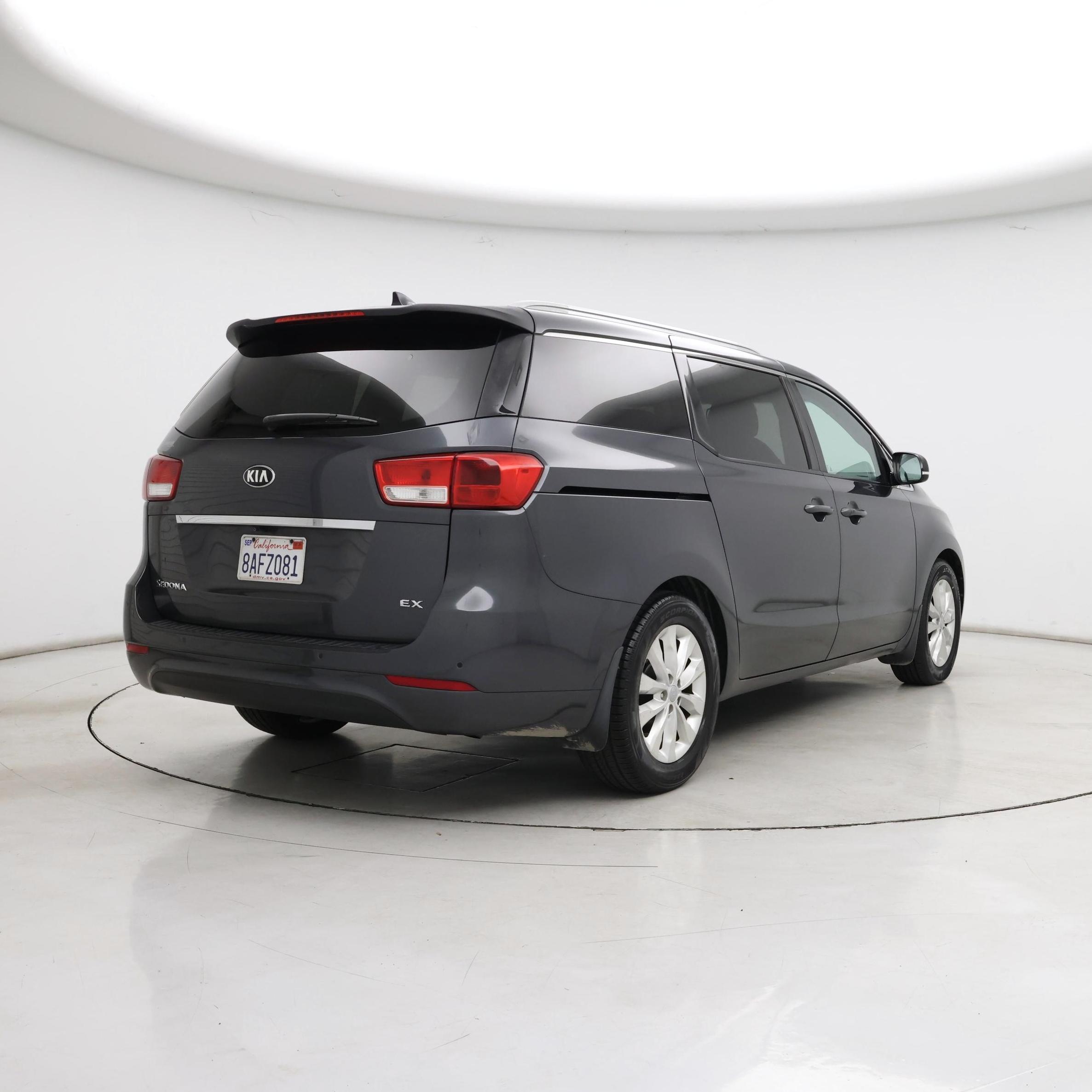 Thumbnail: 2017 Kia Sedona - 8