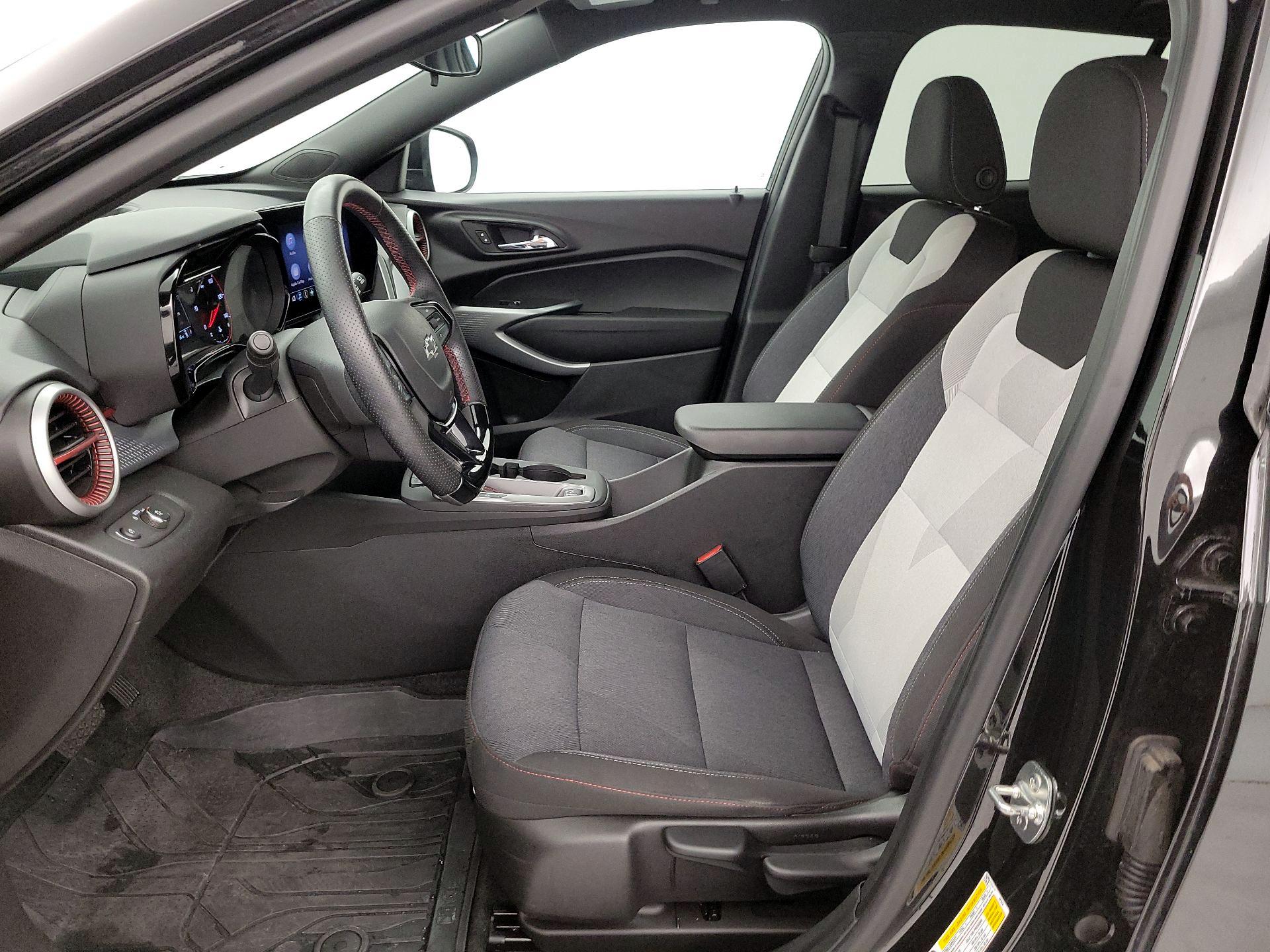 Thumbnail: 2024 Chevrolet Trax - 11