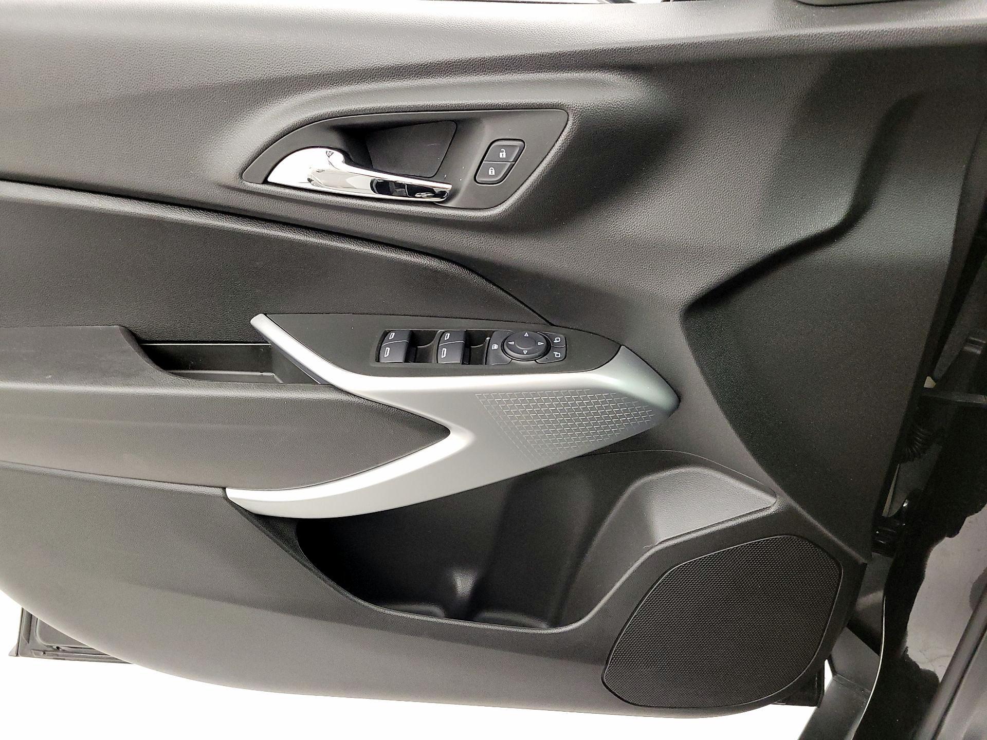 Thumbnail: 2024 Chevrolet Trax - 12