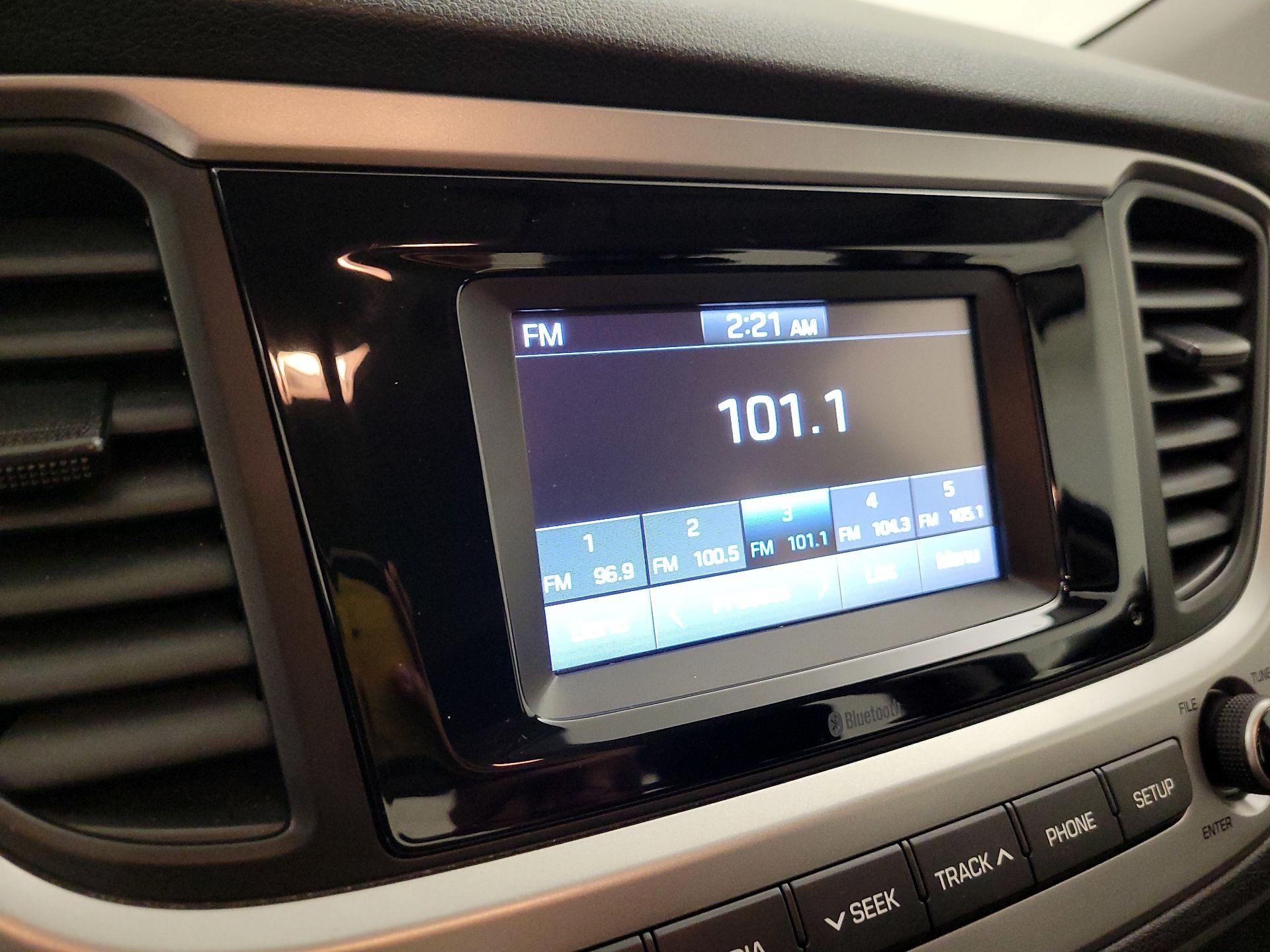 Thumbnail: 2019 Hyundai Accent - 15