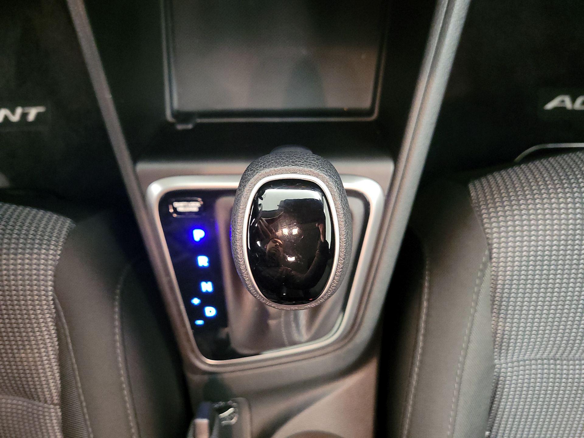 Thumbnail: 2019 Hyundai Accent - 17