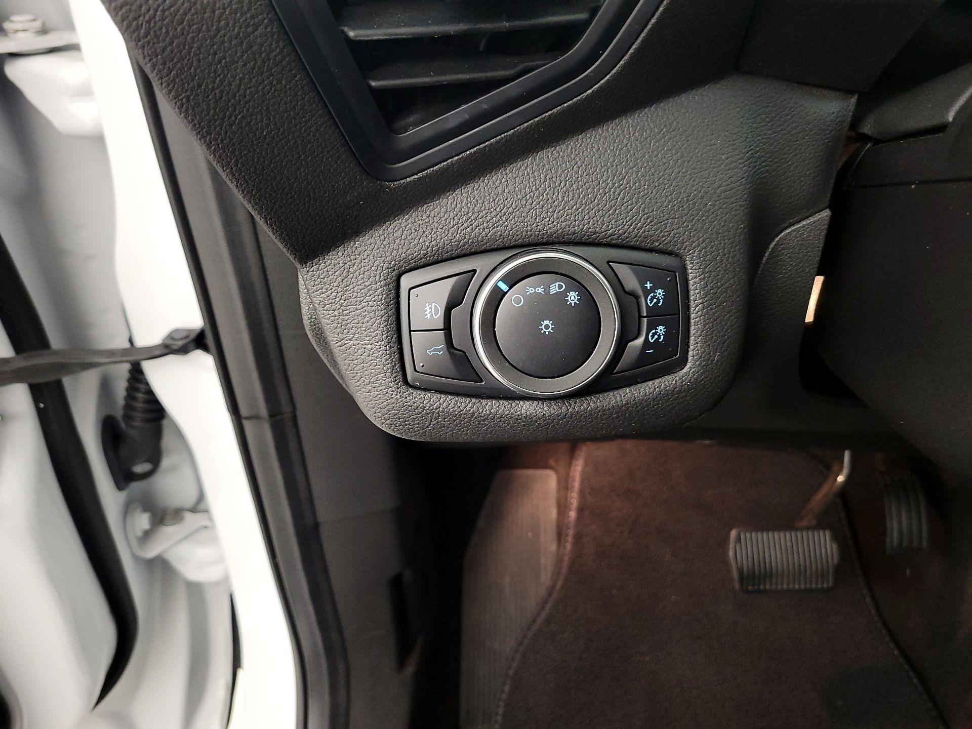 Thumbnail: 2019 Ford Escape - 13