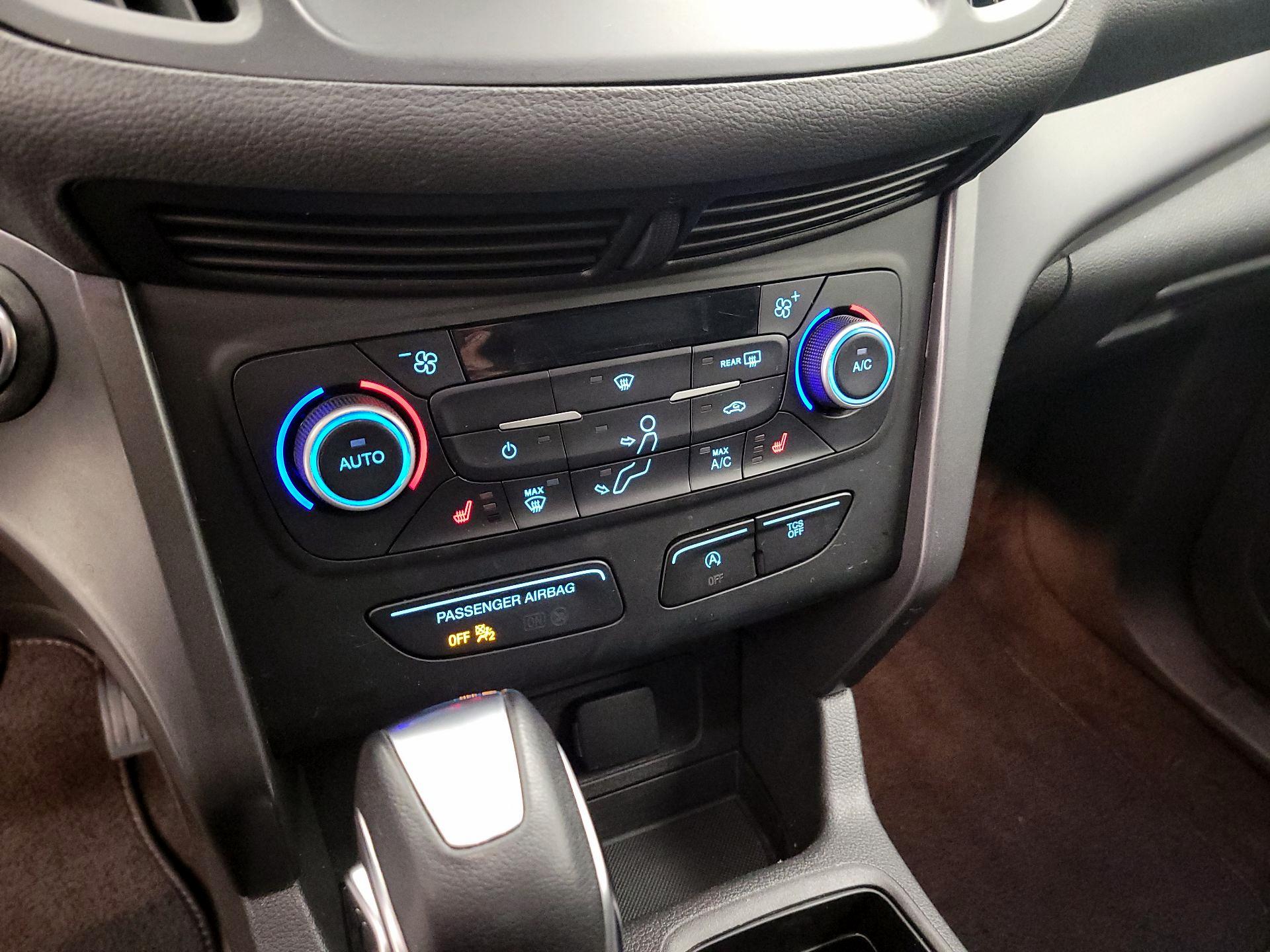 Thumbnail: 2019 Ford Escape - 16