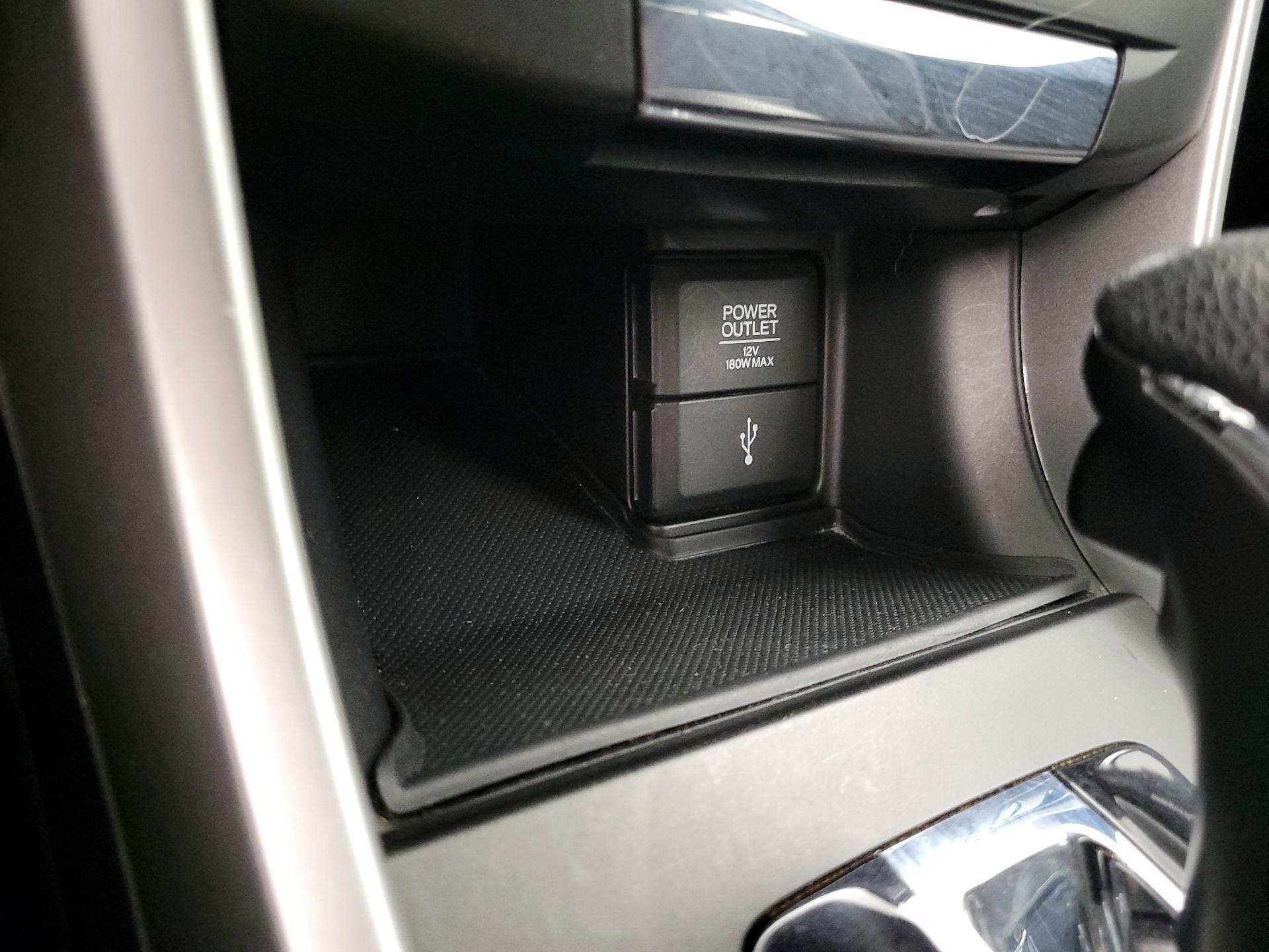 Thumbnail: 2015 Honda Accord - 18