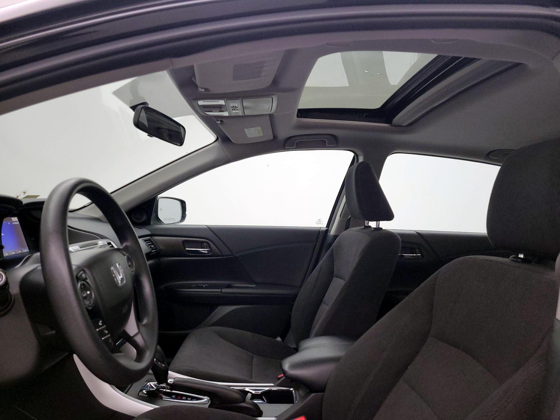 Thumbnail: 2015 Honda Accord - 19