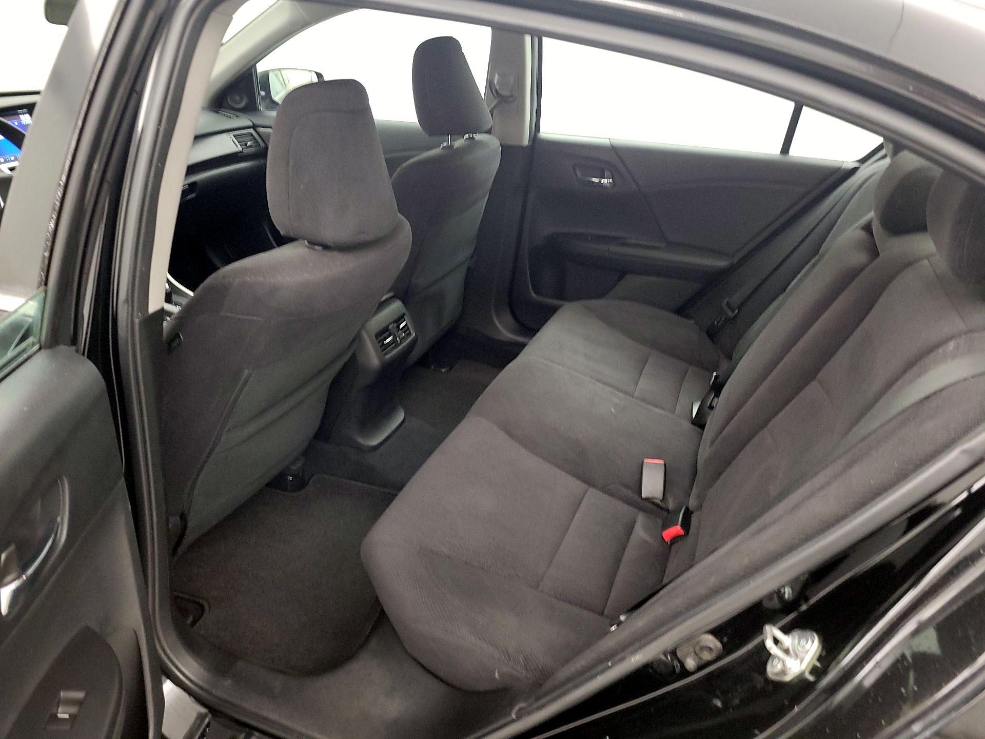 Thumbnail: 2015 Honda Accord - 20