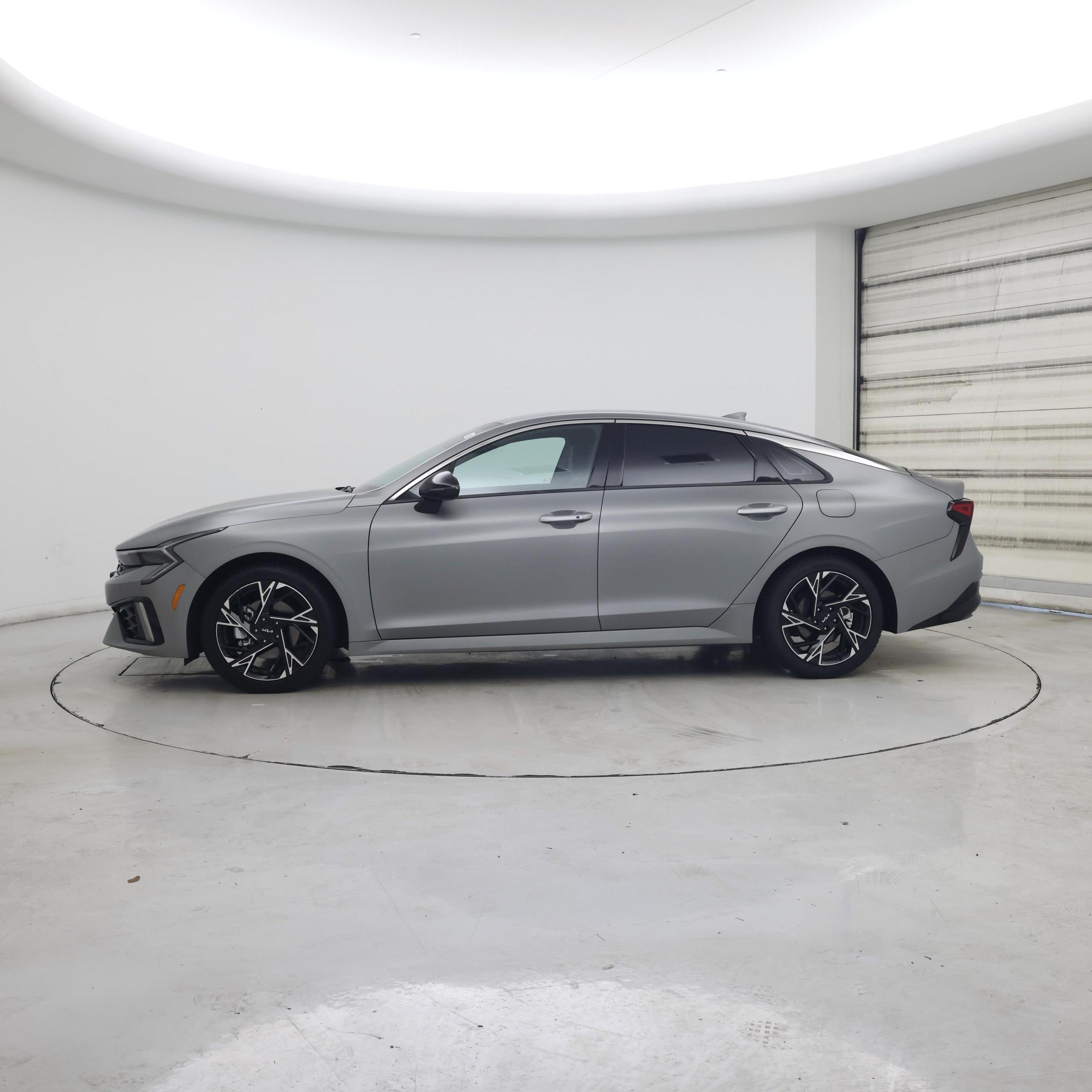 Thumbnail: 2025 Kia K5 - 3